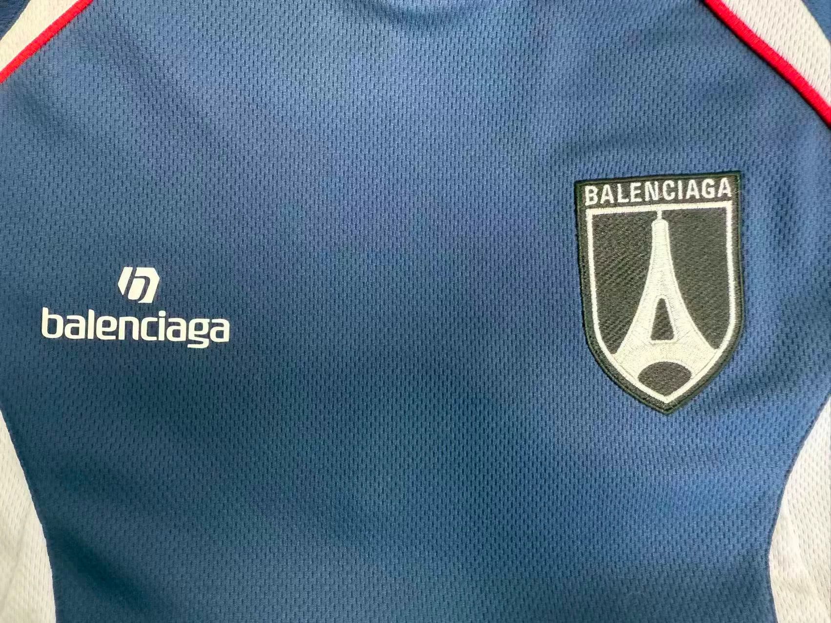 Balenciaga Balenciaga Paneled Soccer Jersey XXS Size US XXS / EU 40 - 4 Thumbnail