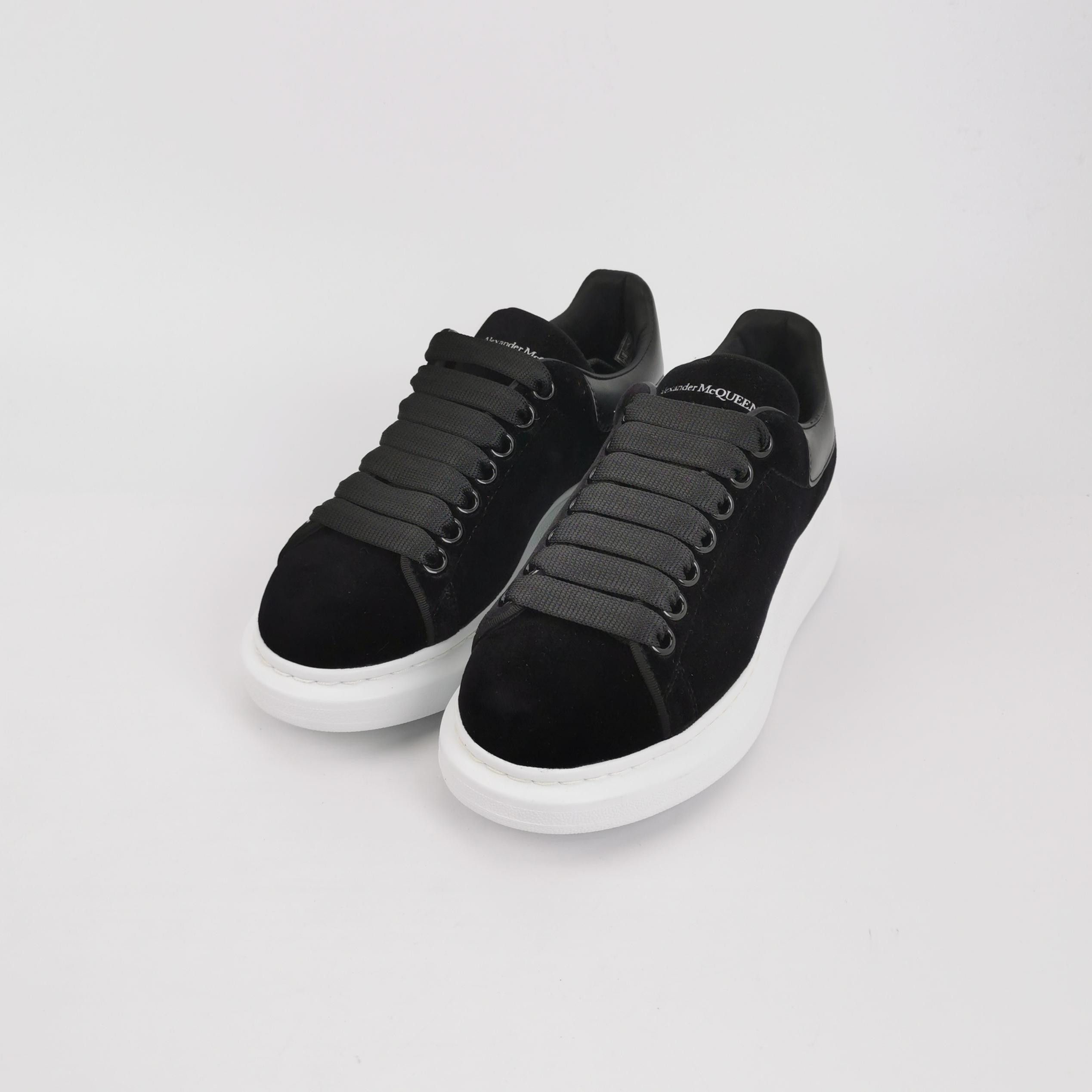 Alexander McQueen Alexander McQueen Women it_34 Lowtop Sneakers Size US 4 / IT 34 - 2 Thumbnail