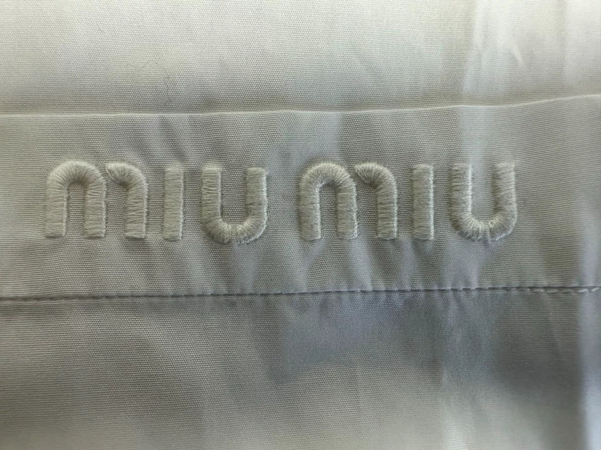 Miu Miu Miu Miu Embroidered Poplin Shirt White 42 Size M / US 6-8 / IT 42-44 - 4 Thumbnail