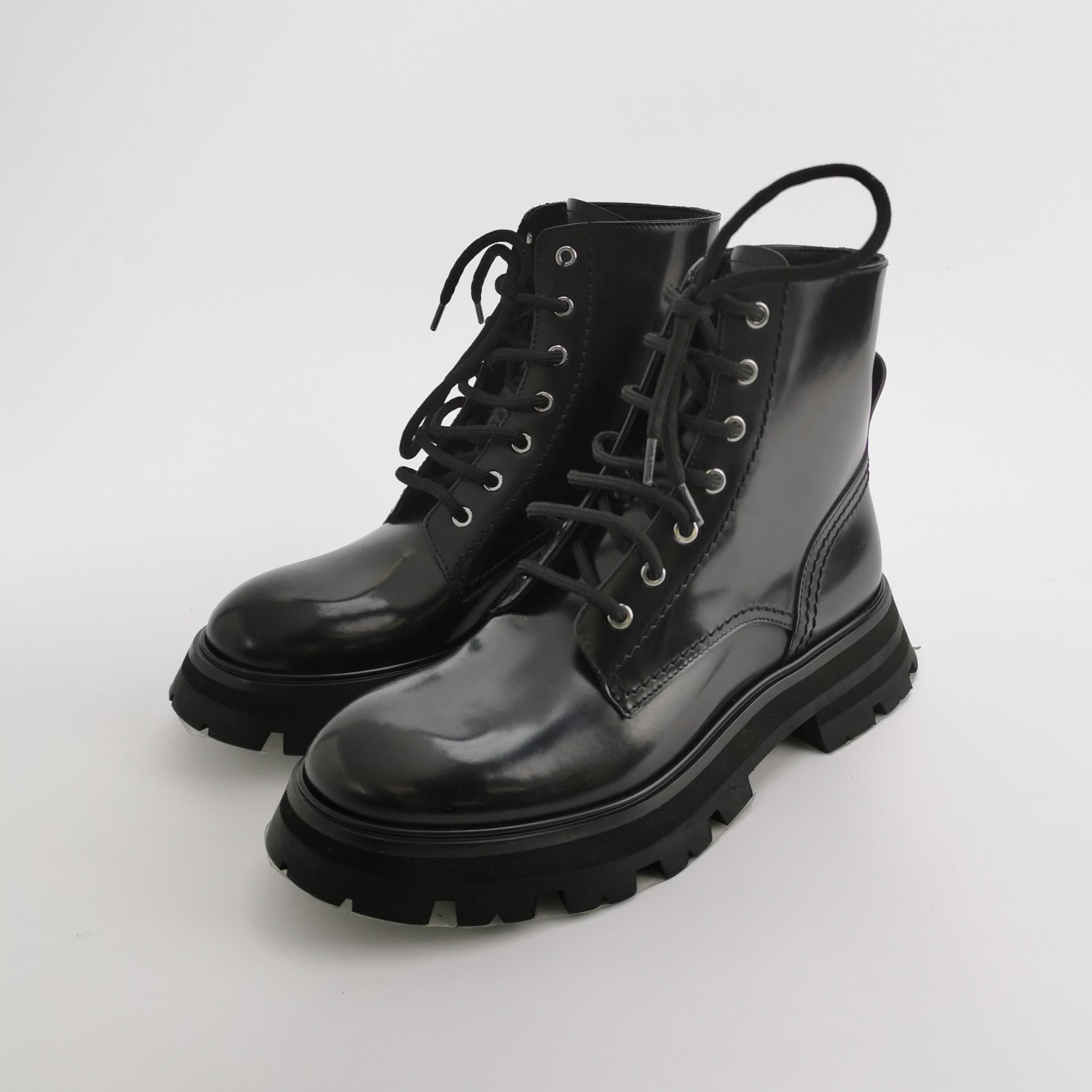 Alexander McQueen Alexander McQueen Women 7 Boots Size US 7 / IT 37 - 2 Thumbnail