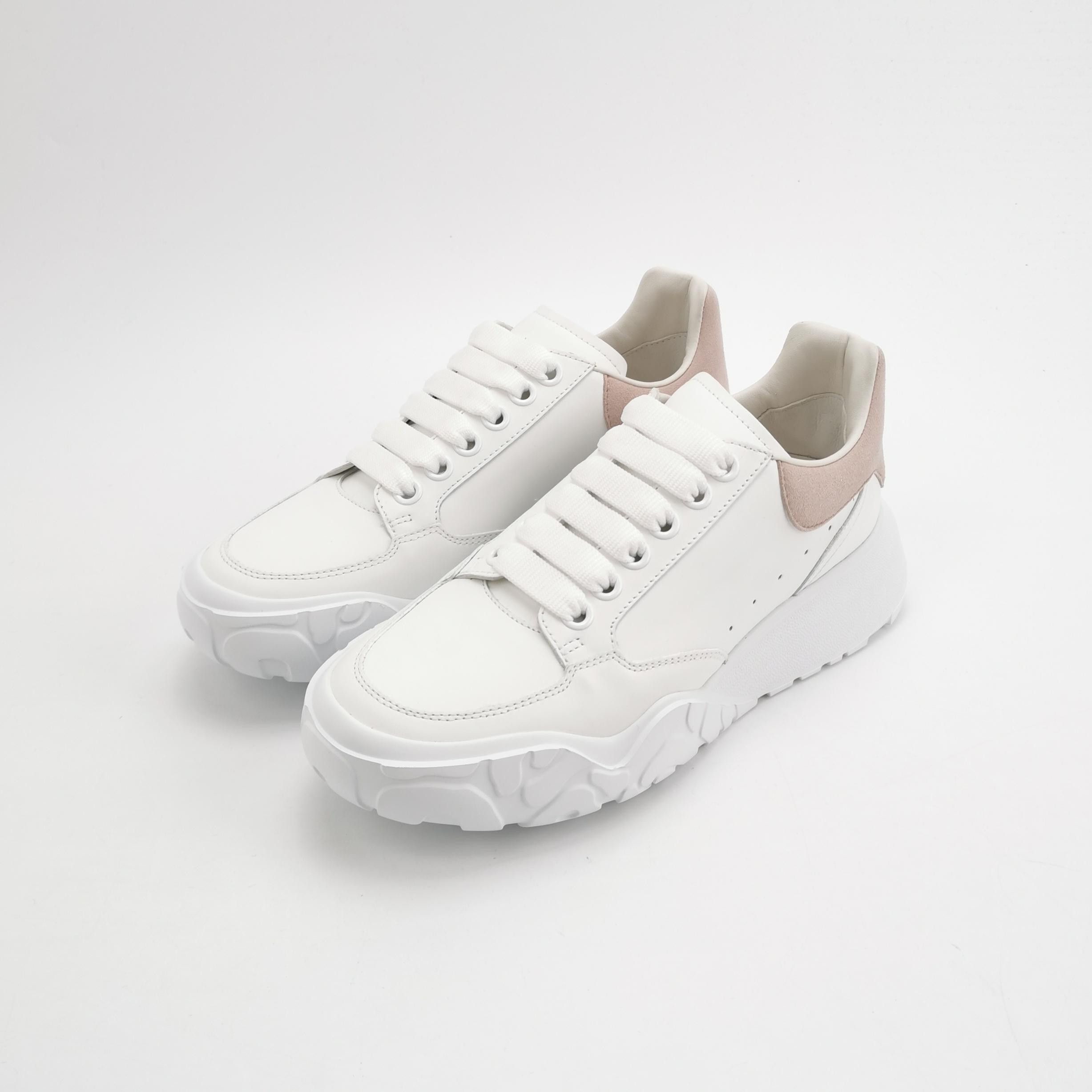 Alexander McQueen Alexander McQueen Women 8 Lowtop Sneakers Size US 8 / IT 38 - 2 Thumbnail