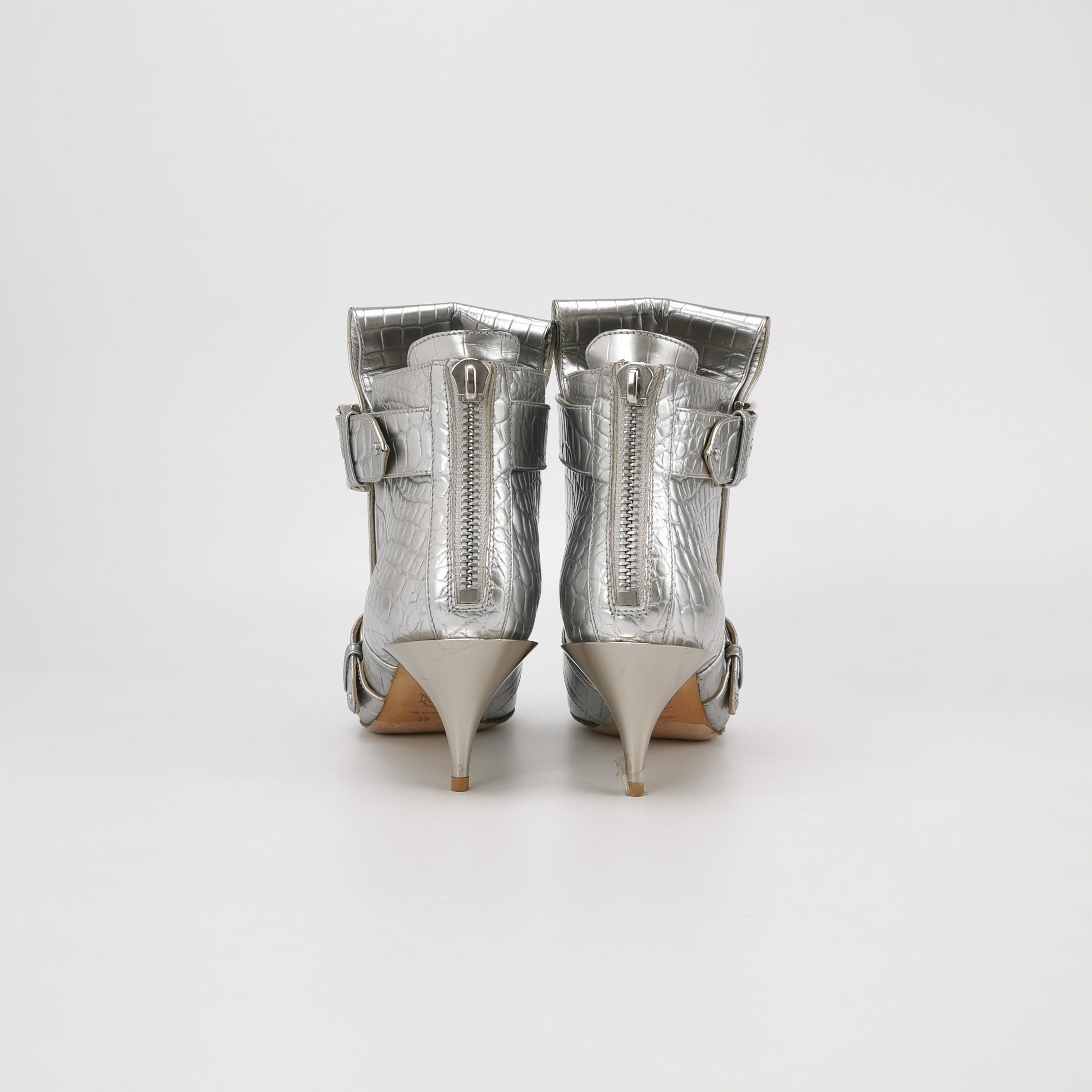 Alexander McQueen Alexander McQueen Women 8 Boots Size US 8 / IT 38 - 4 Thumbnail