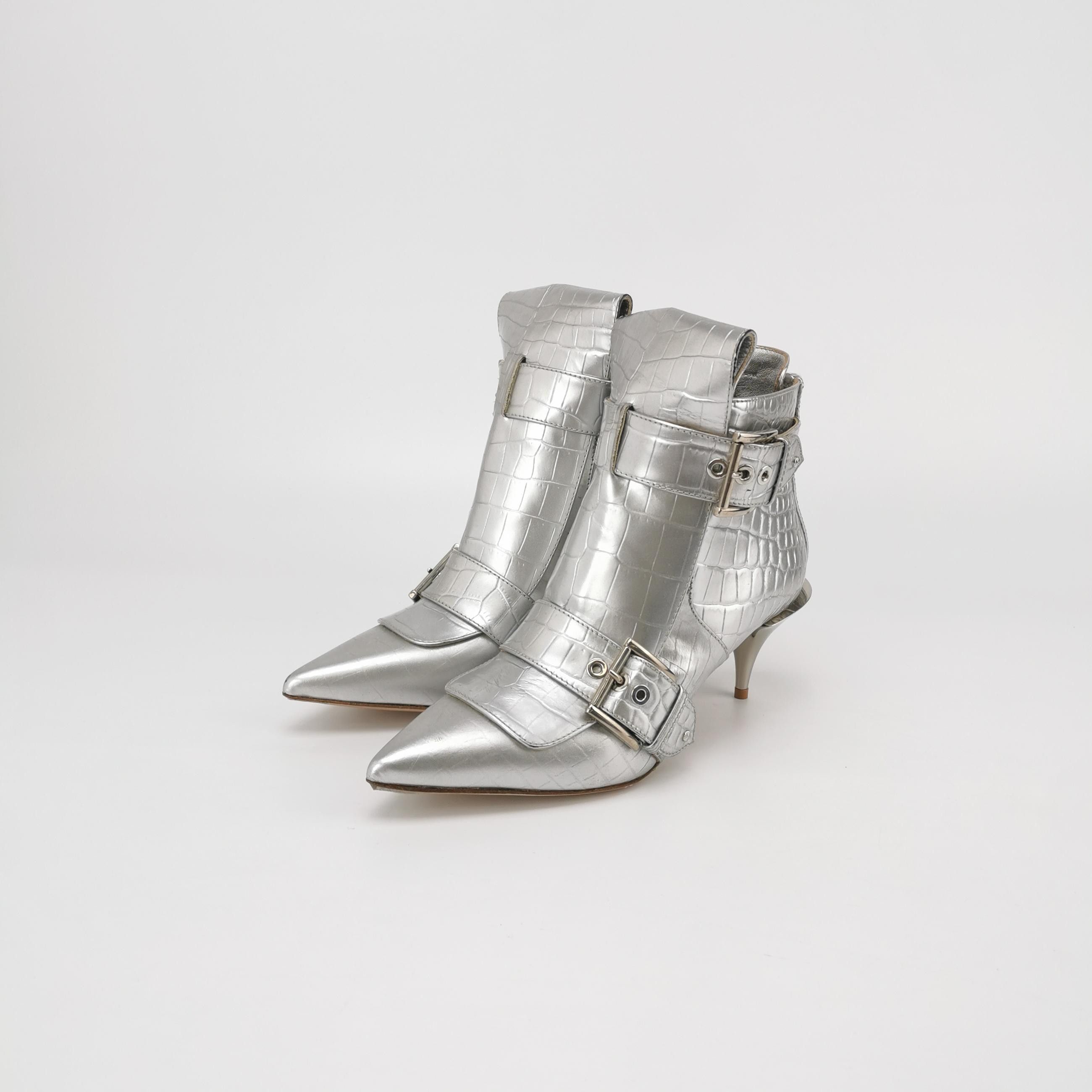 Alexander McQueen Alexander McQueen Women 8 Boots Size US 8 / IT 38 - 2 Thumbnail
