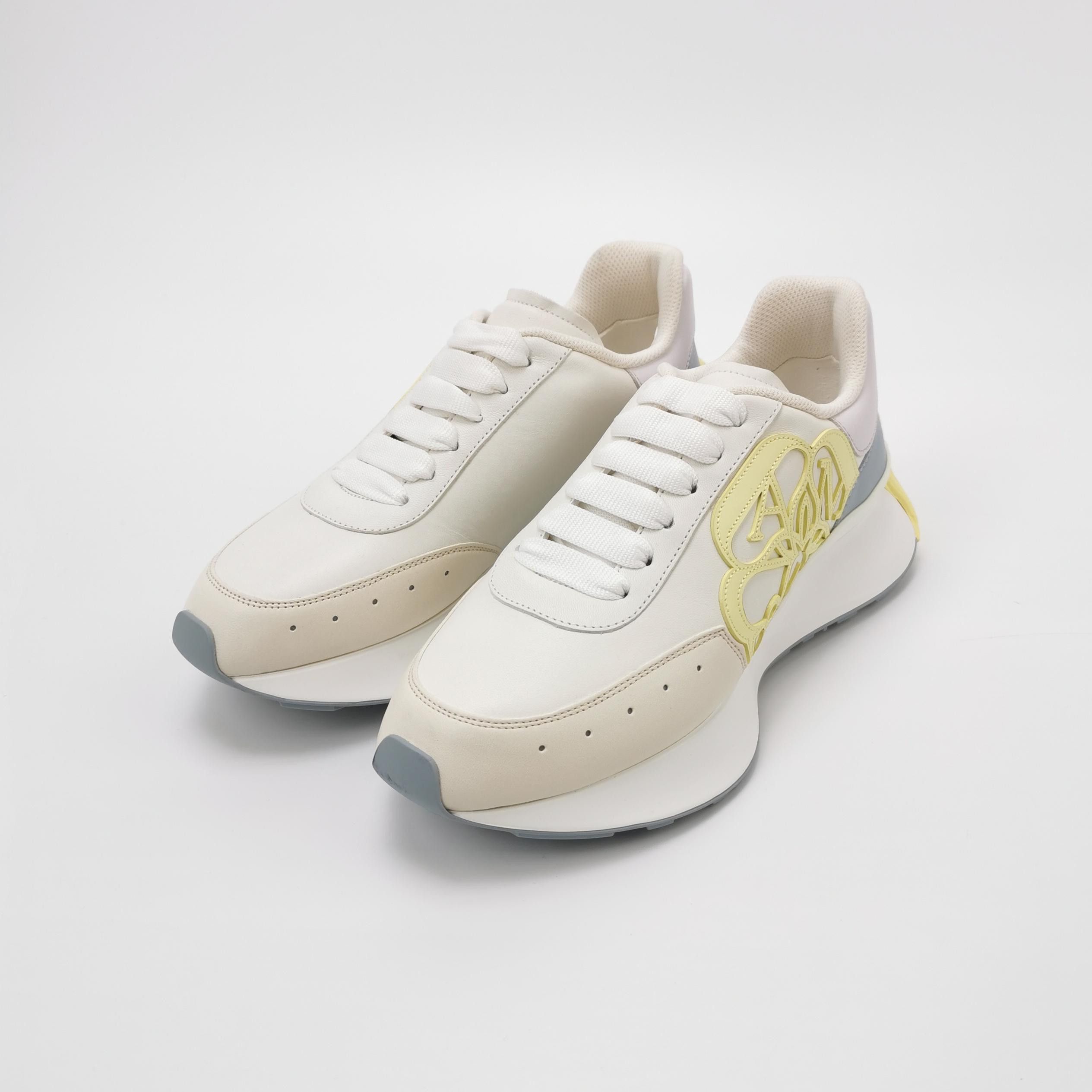 Alexander McQueen Alexander McQueen Women 8 Lowtop Sneakers Size US 8 / IT 38 - 2 Thumbnail