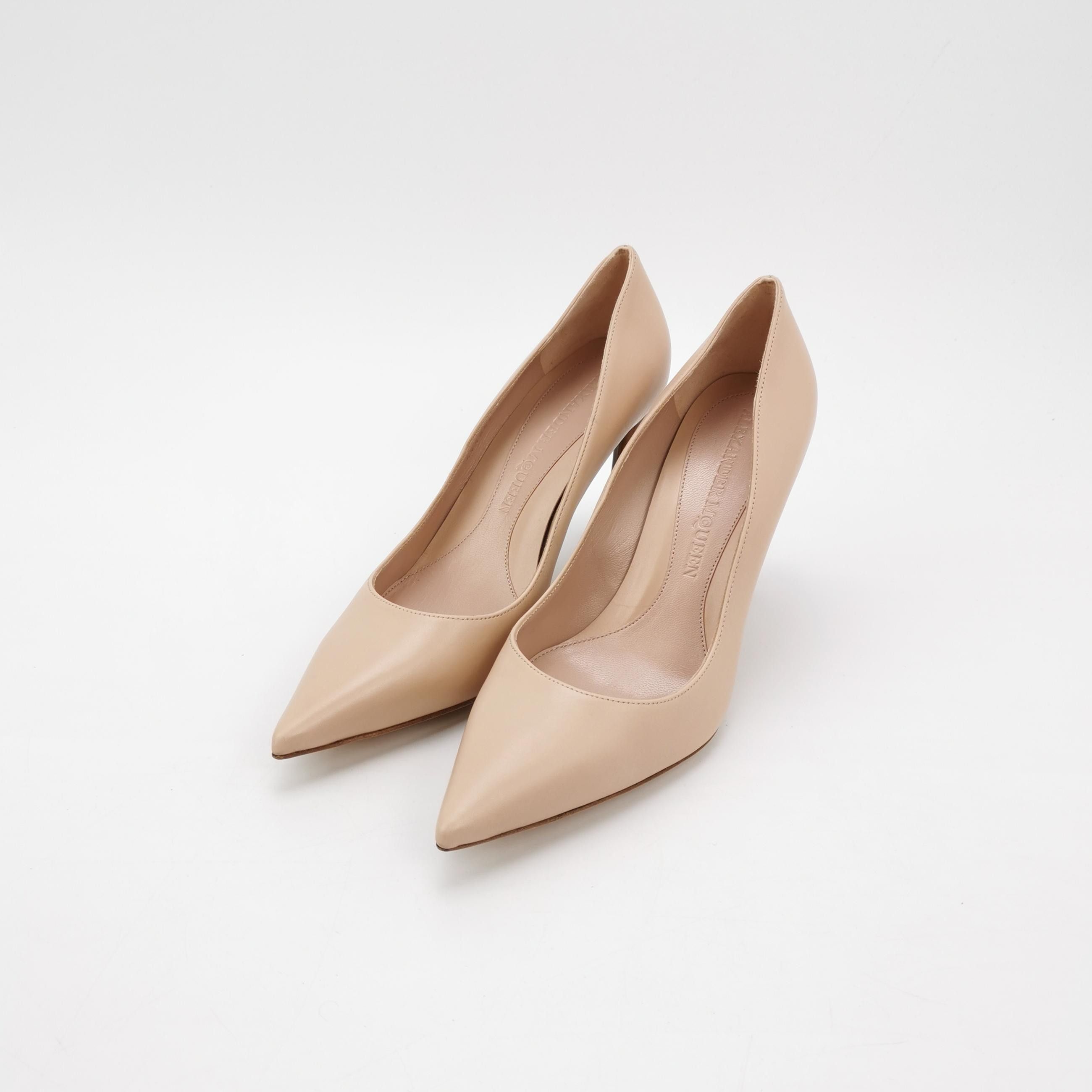 Alexander McQueen Alexander McQueen Women 8 Heels Size US 8 / IT 38 - 2 Thumbnail