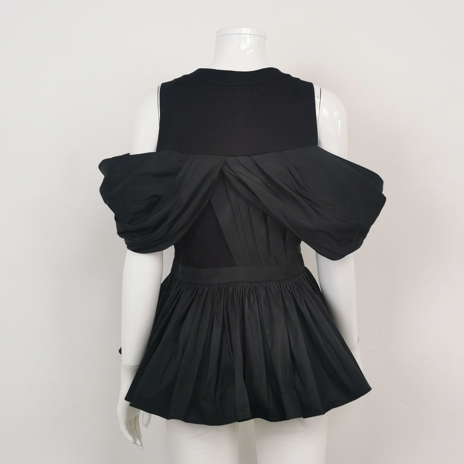 Alexander McQueen Alexander McQueen Women m Short Sleeve Shirts Size M / US 6-8 / IT 42-44 - 2 Thumbnail