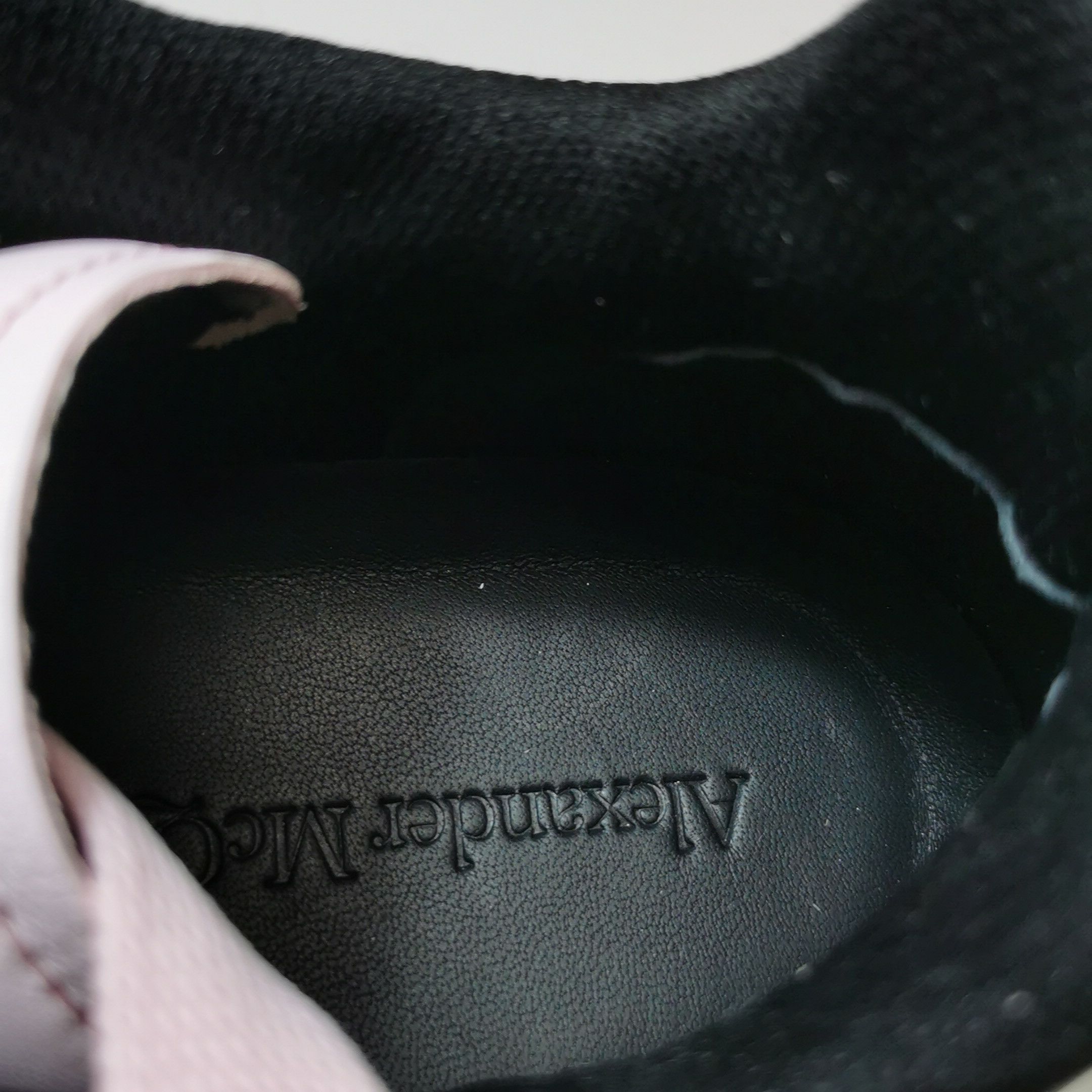 Alexander McQueen Alexander McQueen Women 8 Lowtop Sneakers Size US 8 / IT 38 - 9 Thumbnail