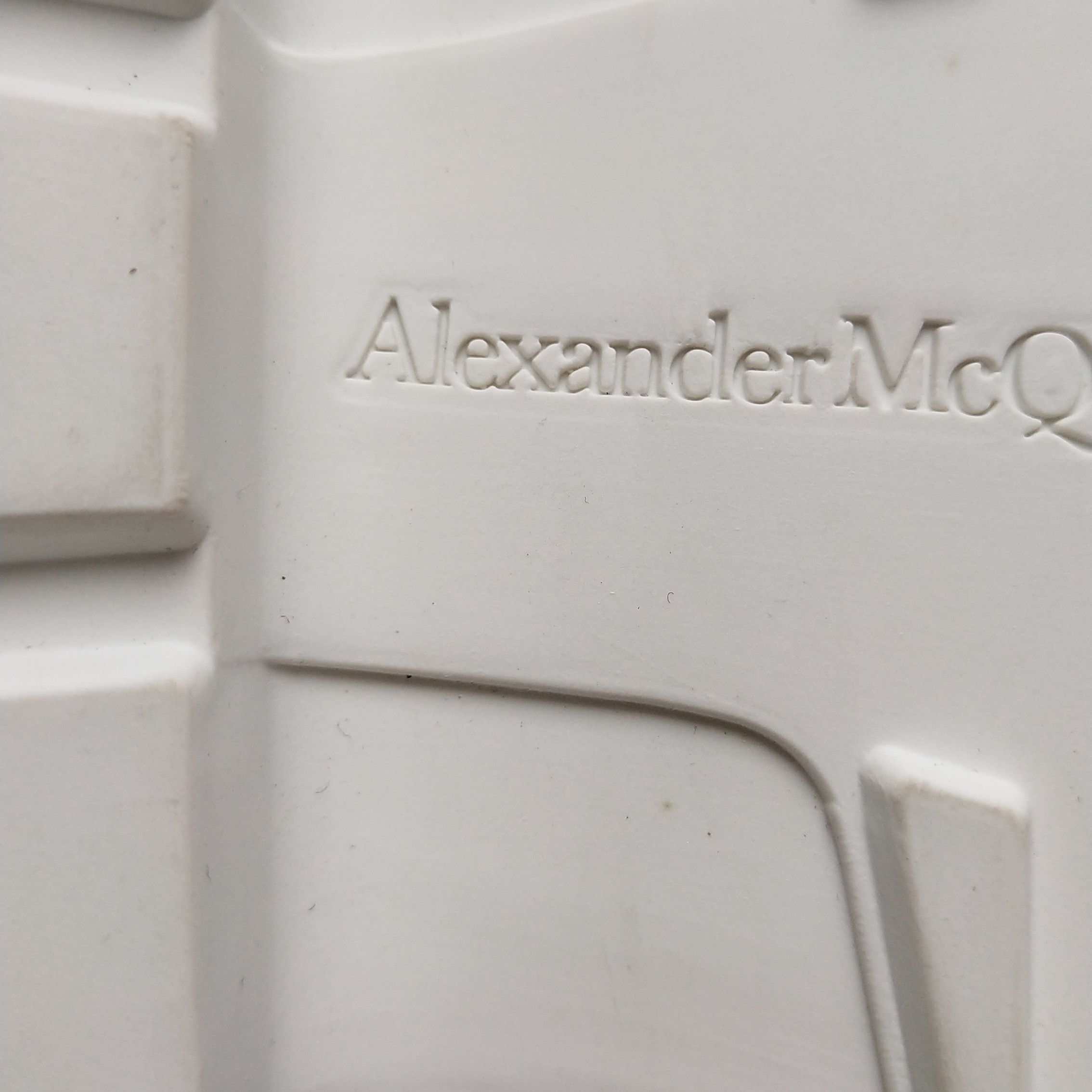 Alexander McQueen Alexander McQueen Women 5 Lowtop Sneakers Size US 5 / IT 35 - 10 Thumbnail