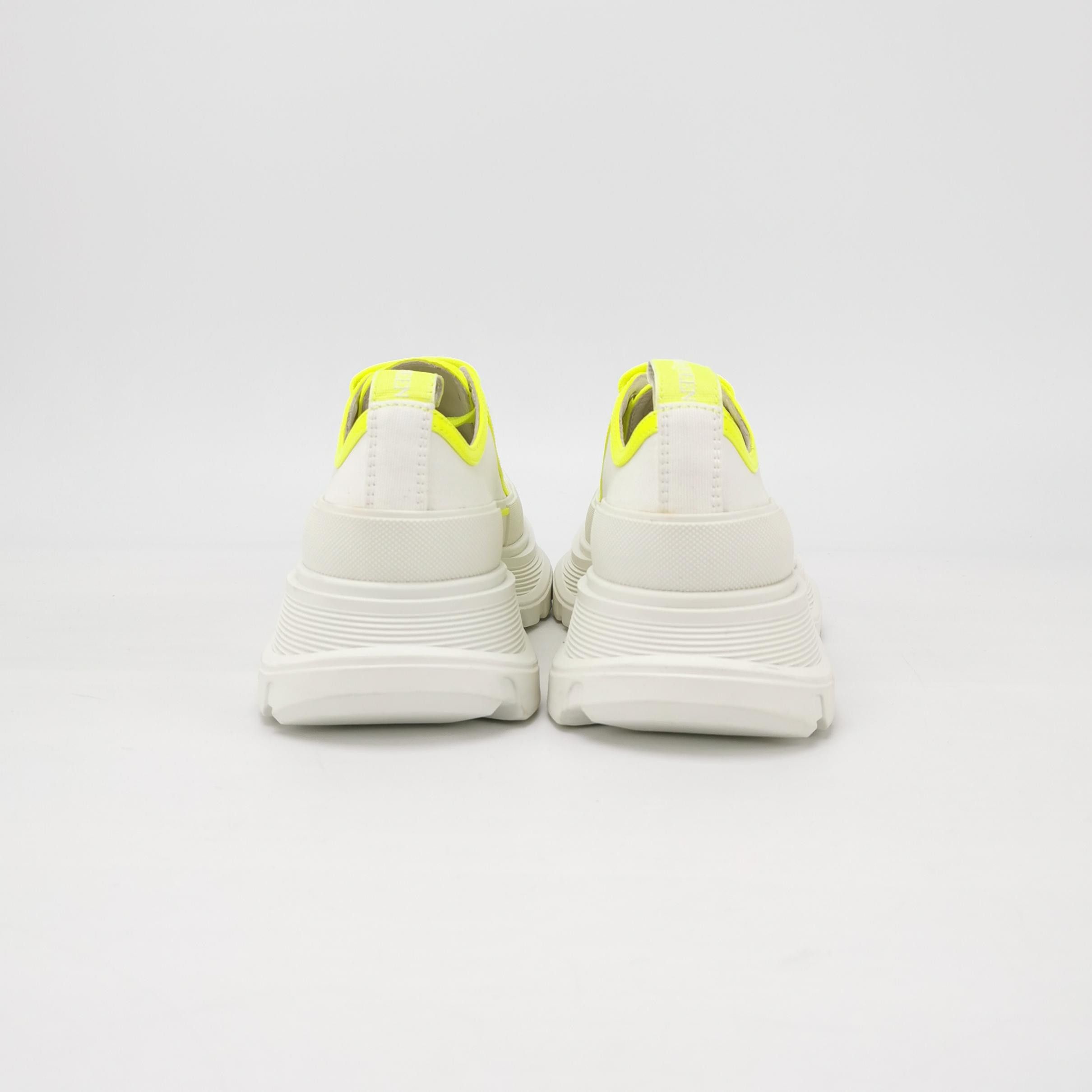 Alexander McQueen Alexander McQueen Women 5 Lowtop Sneakers Size US 5 / IT 35 - 4 Thumbnail