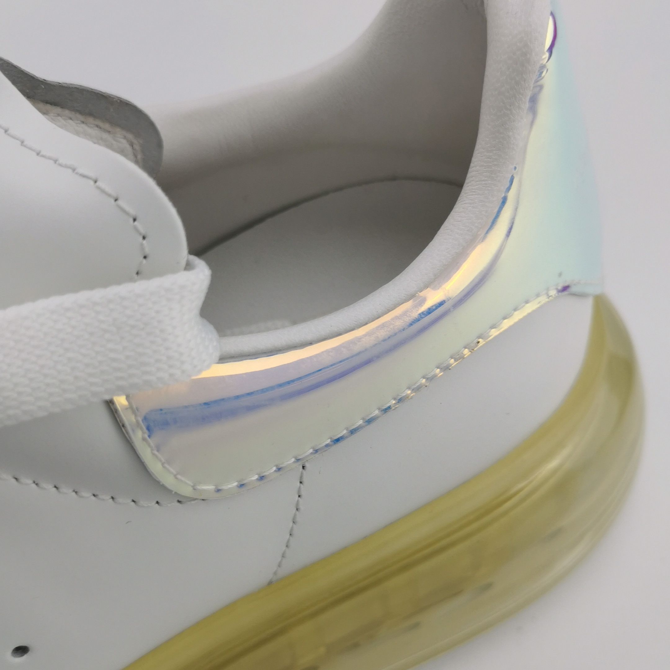 Alexander McQueen Alexander McQueen Women 6 Lowtop Sneakers Size US 6 / IT 36 - 7 Thumbnail