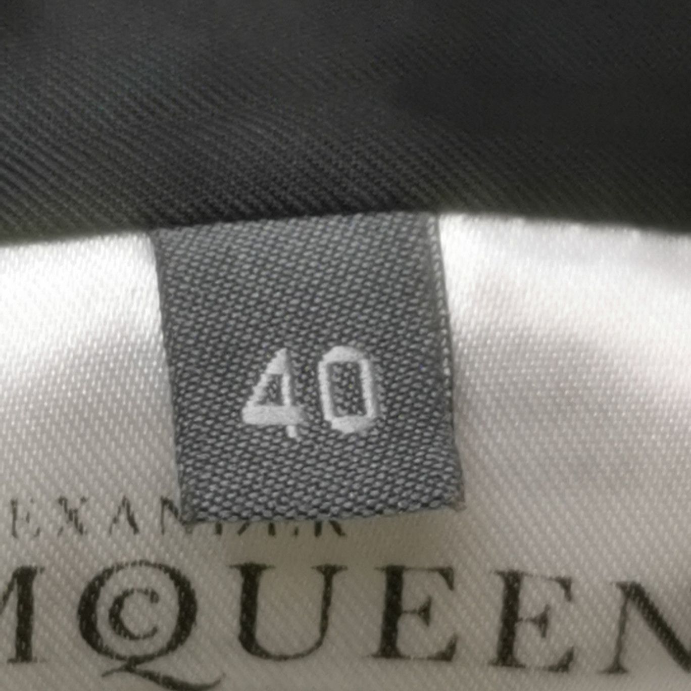 Alexander McQueen Alexander McQueen Women s Short Sleeve Shirts Size S / US 4 / IT 40 - 4 Thumbnail