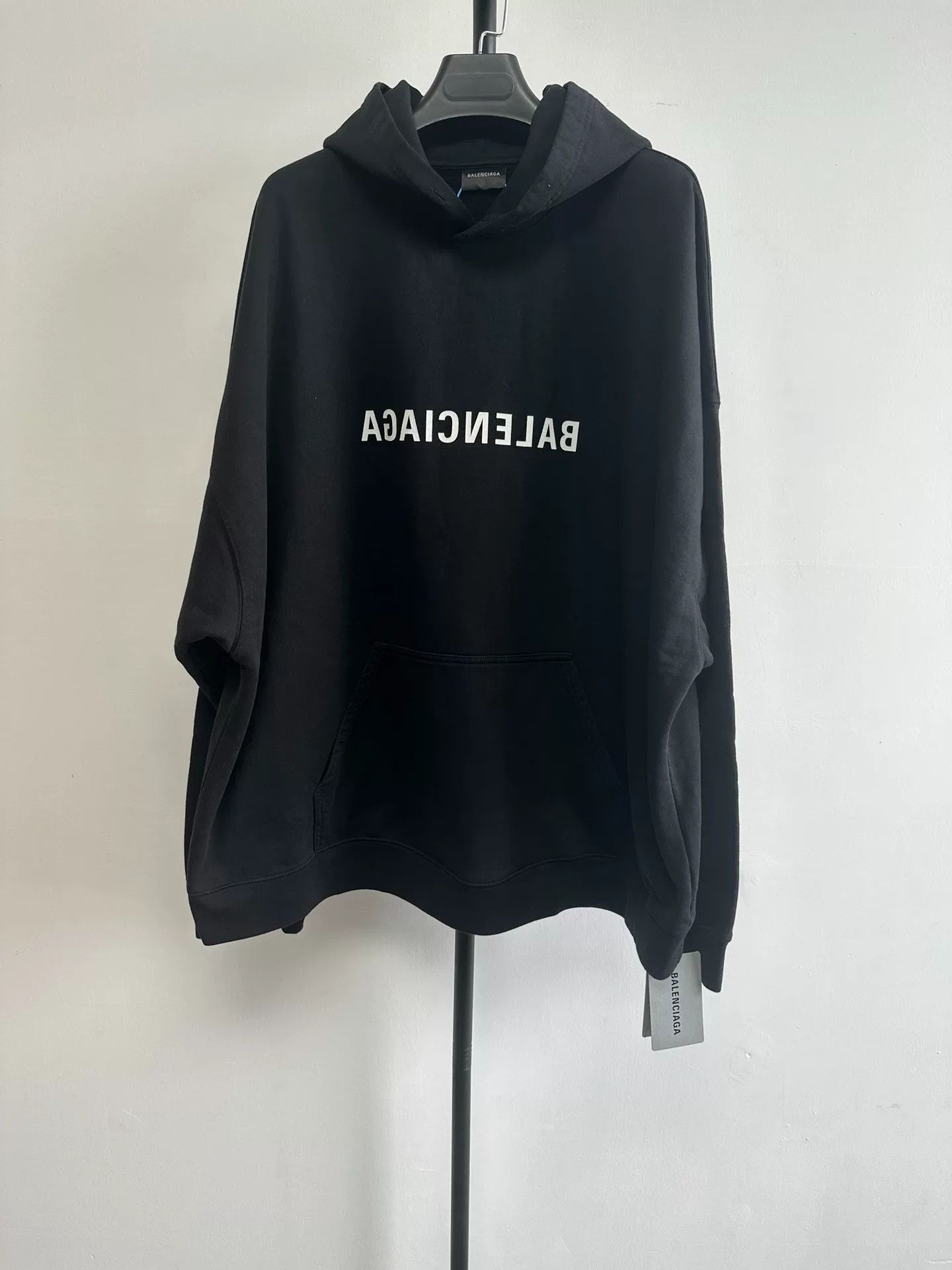 Balenciaga Balenciaga Mirrored Logo Hoodie Size 3 Size US L / EU 52-54 / 3 - 2 Thumbnail