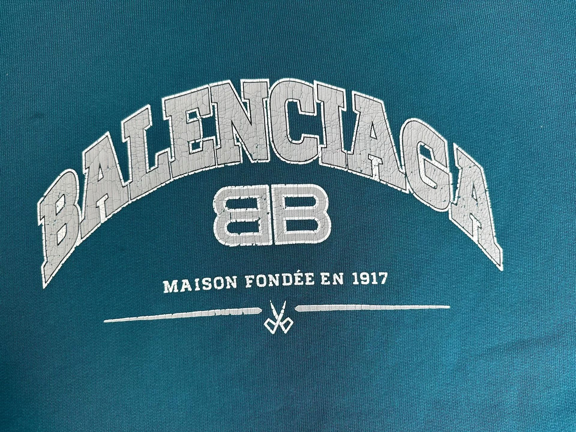 Balenciaga Balenciaga Logo Graphic Hoodie Size 2 Size US M / EU 48-50 / 2 - 4 Thumbnail