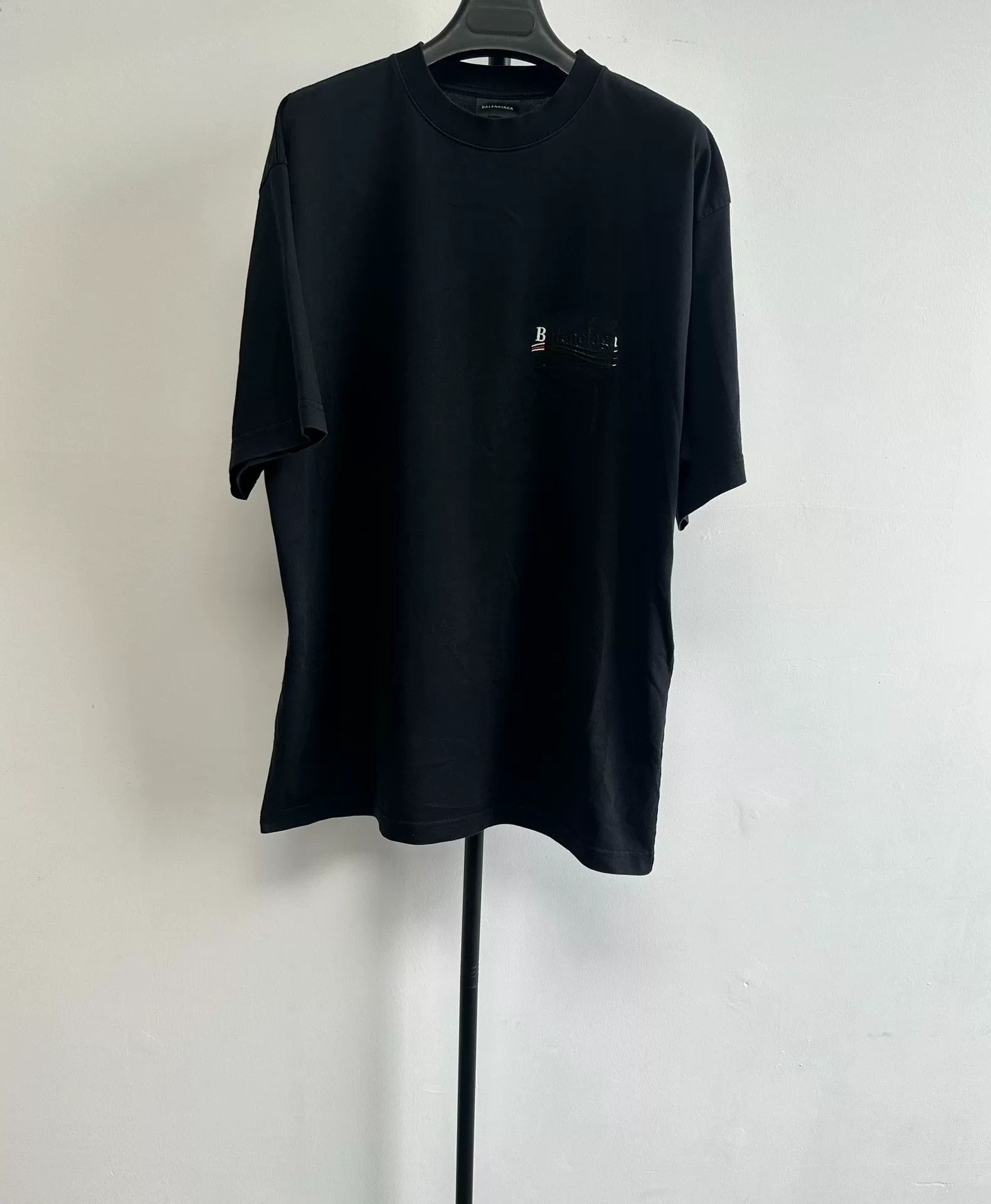 Balenciaga Balenciaga Gaffer Tape Logo T-Shirt XS Size US XS / EU 42 / 0 - 2 Thumbnail