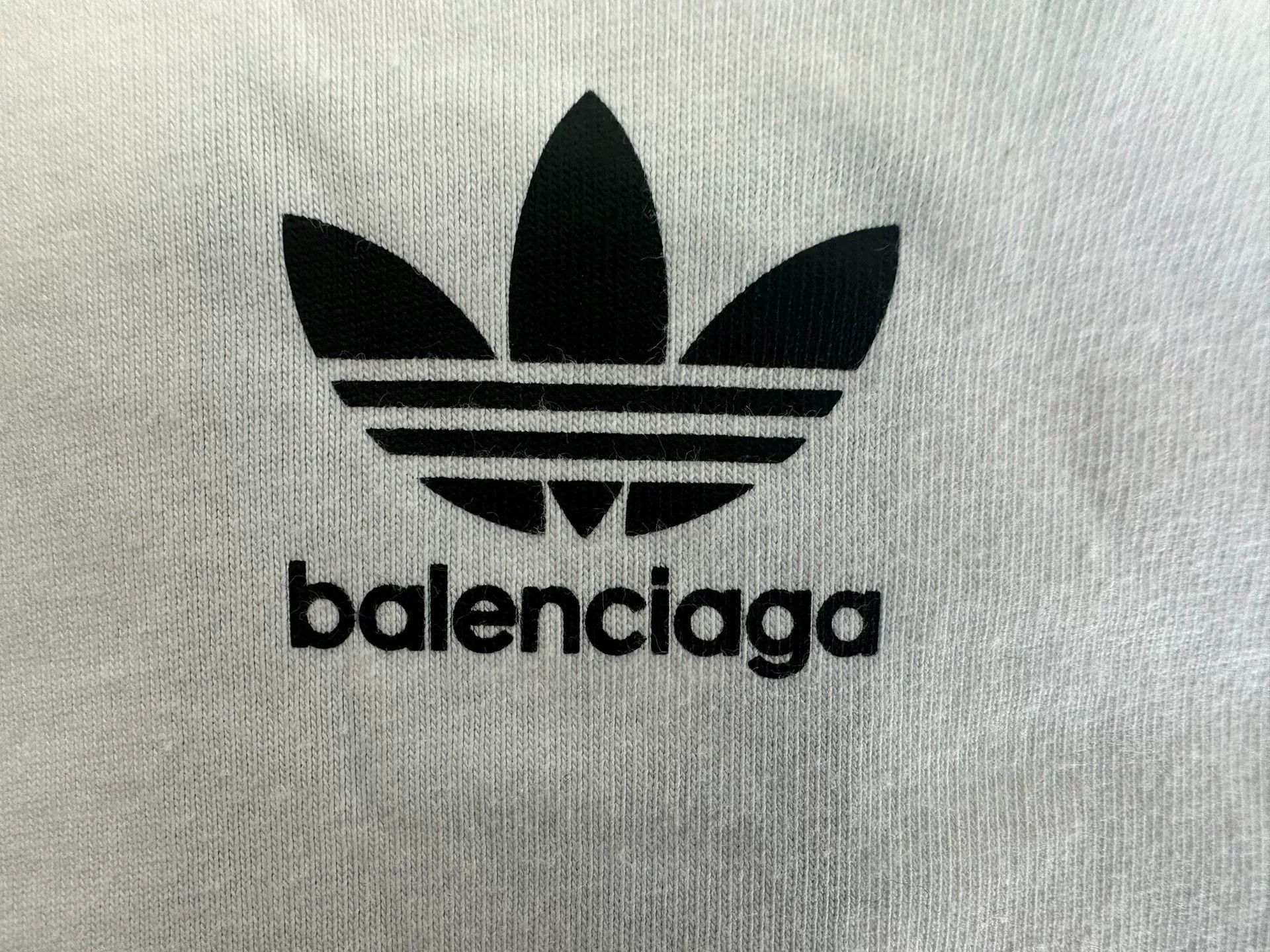 Balenciaga Adidas x Balenciaga Striped Long Sleeve T-Shirt Size 3 Size US L / EU 52-54 / 3 - 4 Thumbnail