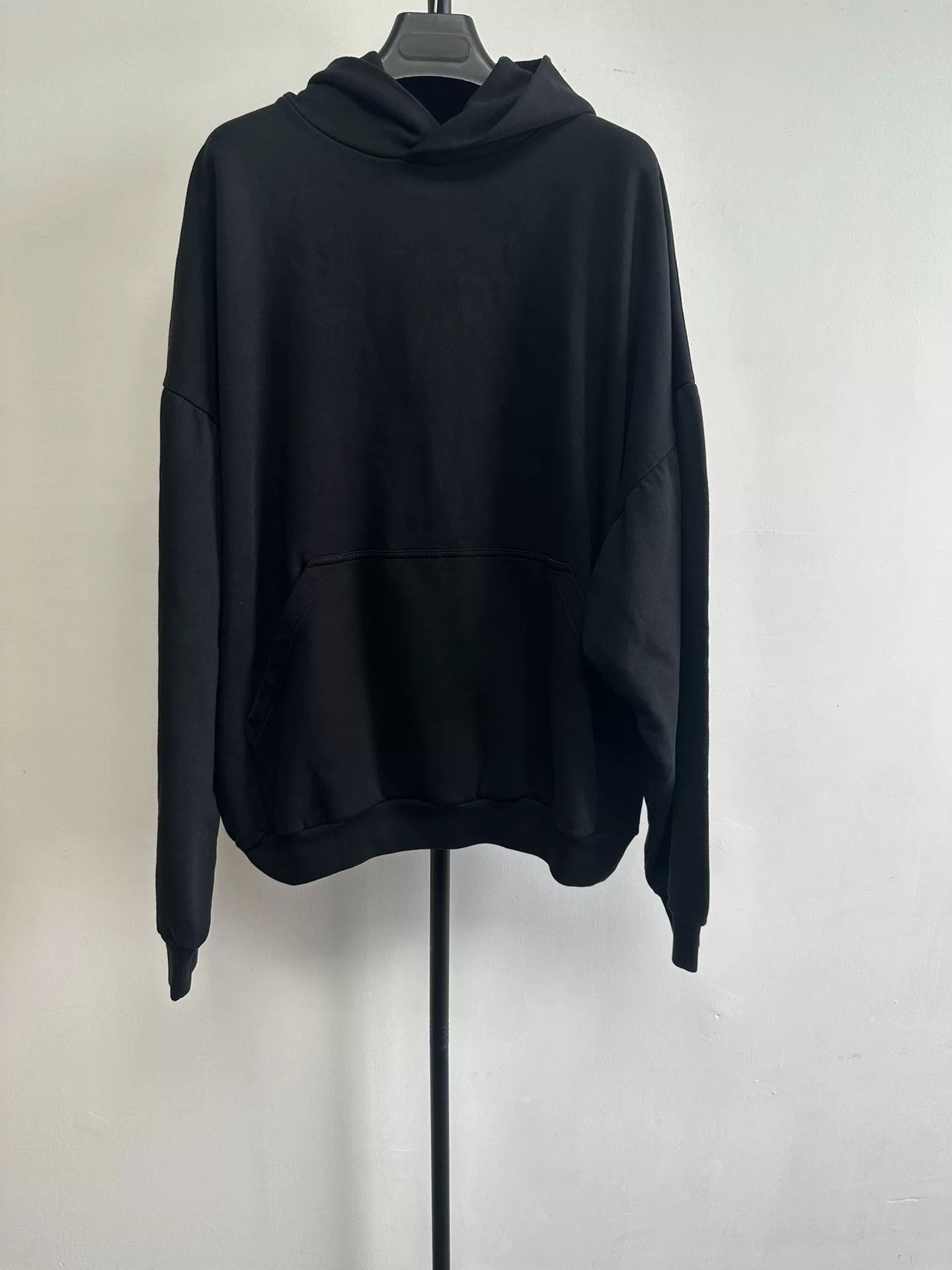 Balenciaga Balenciaga Rhinestone Logo Hoodie Black Size 1 Size US S / EU 44-46 / 1 - 3 Thumbnail