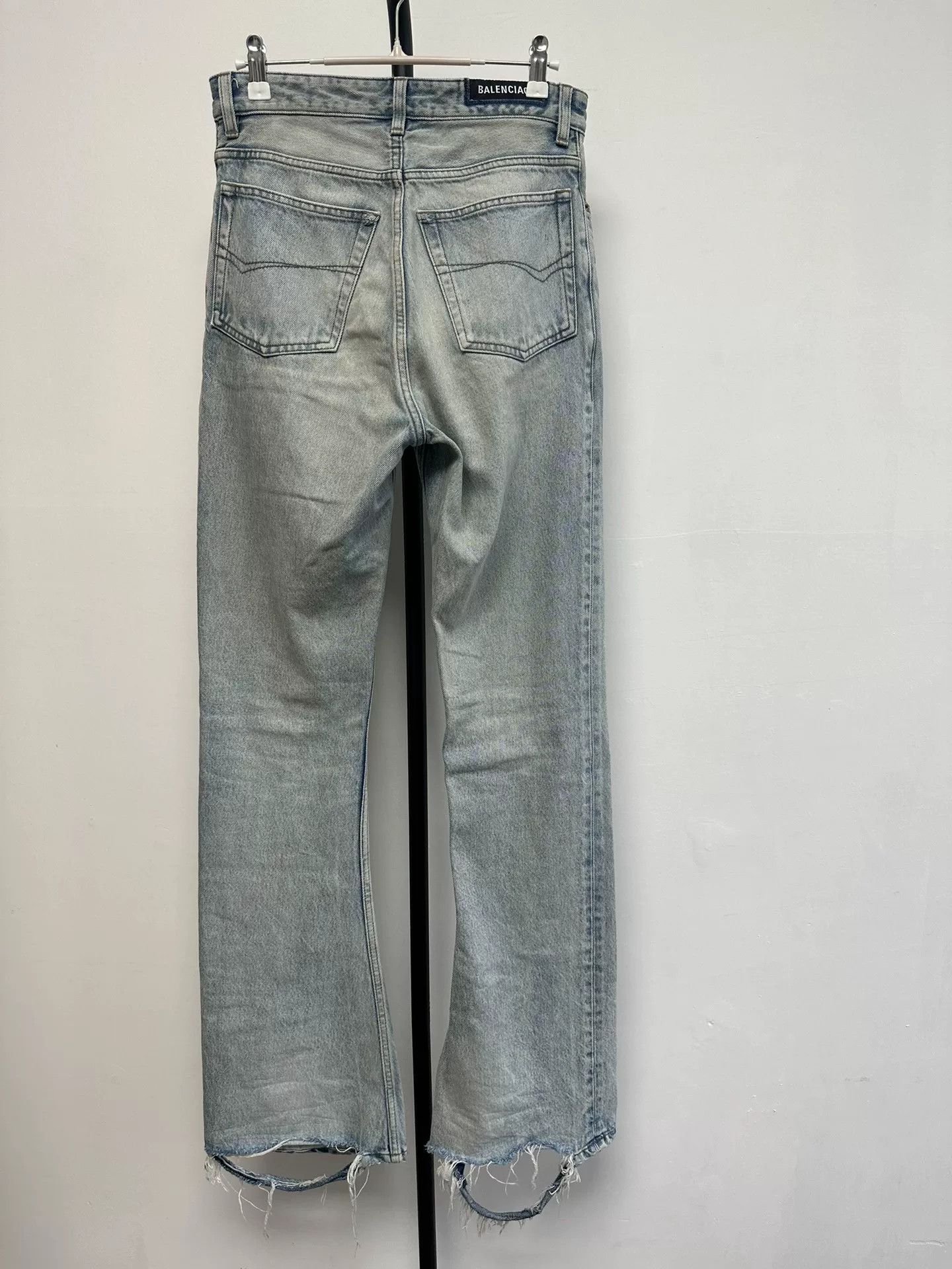 Balenciaga Balenciaga Light Wash Distressed Denim Jeans Size XS Size US 28 / EU 44 - 3 Thumbnail