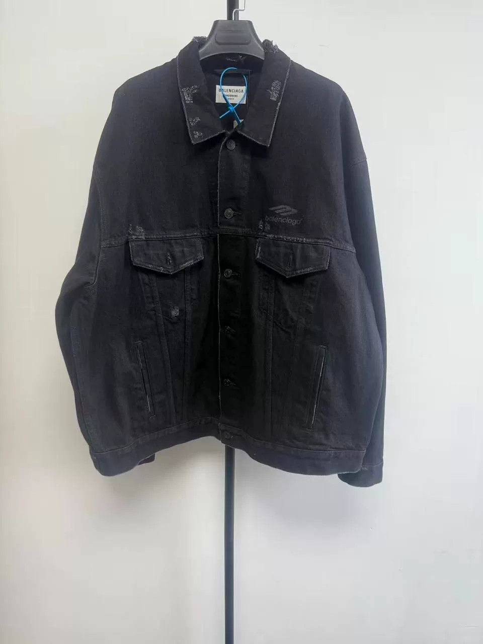 Balenciaga Balenciaga Logo Embroidered Denim Jacket US L Size US L / EU 52-54 / 3 - 2 Thumbnail