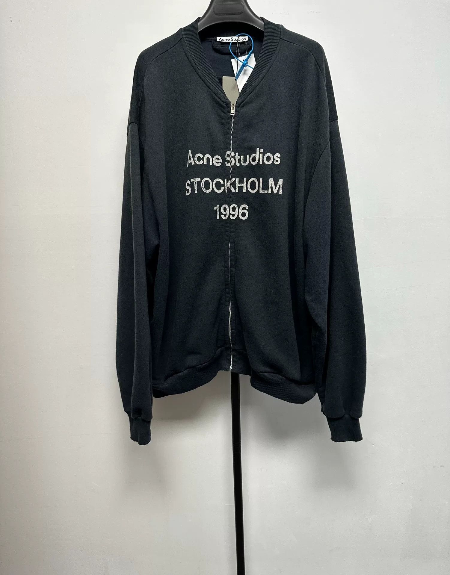 Acne Studios Acne Studios Stockholm 1996 Logo Zip Sweatshirt XL Size US XL / EU 56 / 4 - 2 Thumbnail