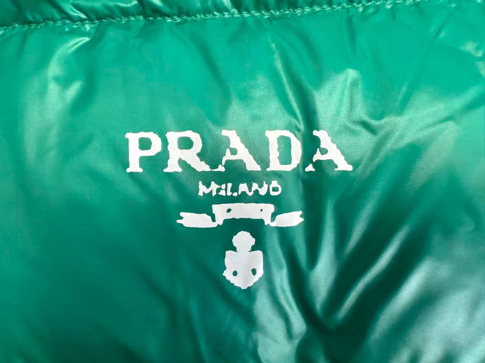 Prada Prada Smeraldo Green Nylon Puffer Jacket 36 Size XS / US 0-2 / IT 36-38 - 4 Thumbnail
