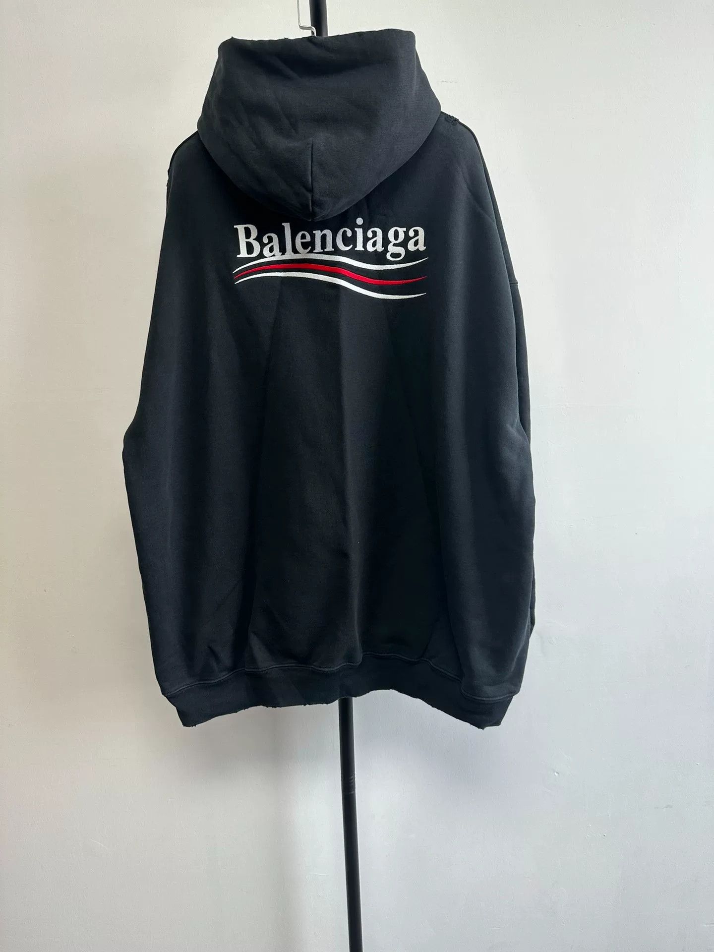 Balenciaga Balenciaga Political Campaign Hoodie Size M Size US M / EU 48-50 / 2 - 3 Thumbnail