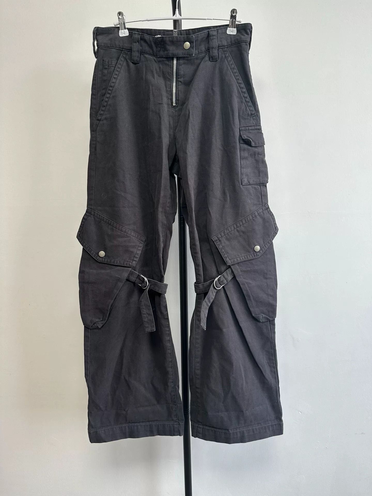 Acne Studios Acne Studios Multi-Pocket Strapped Cargo Pants 34 Size 25" / US 0 / IT 36 - 2 Thumbnail