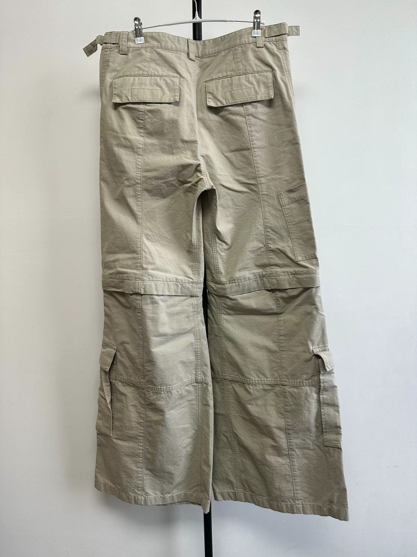 Balenciaga Balenciaga Beige Flare Cargo Pants Size 32 Size US 32 / EU 48 - 3 Thumbnail