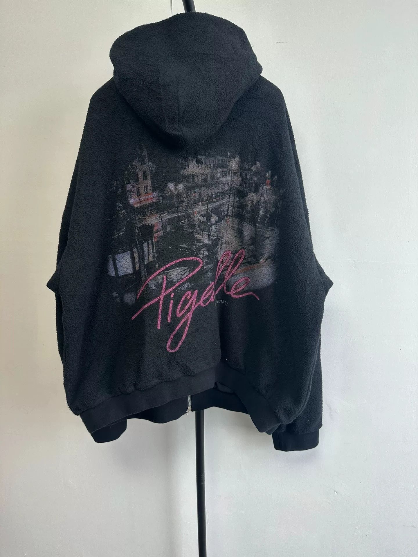 Balenciaga Balenciaga Pigalle Graphic Fleece Zip Hoodie Size 4 Size US XL / EU 56 / 4 - 3 Thumbnail