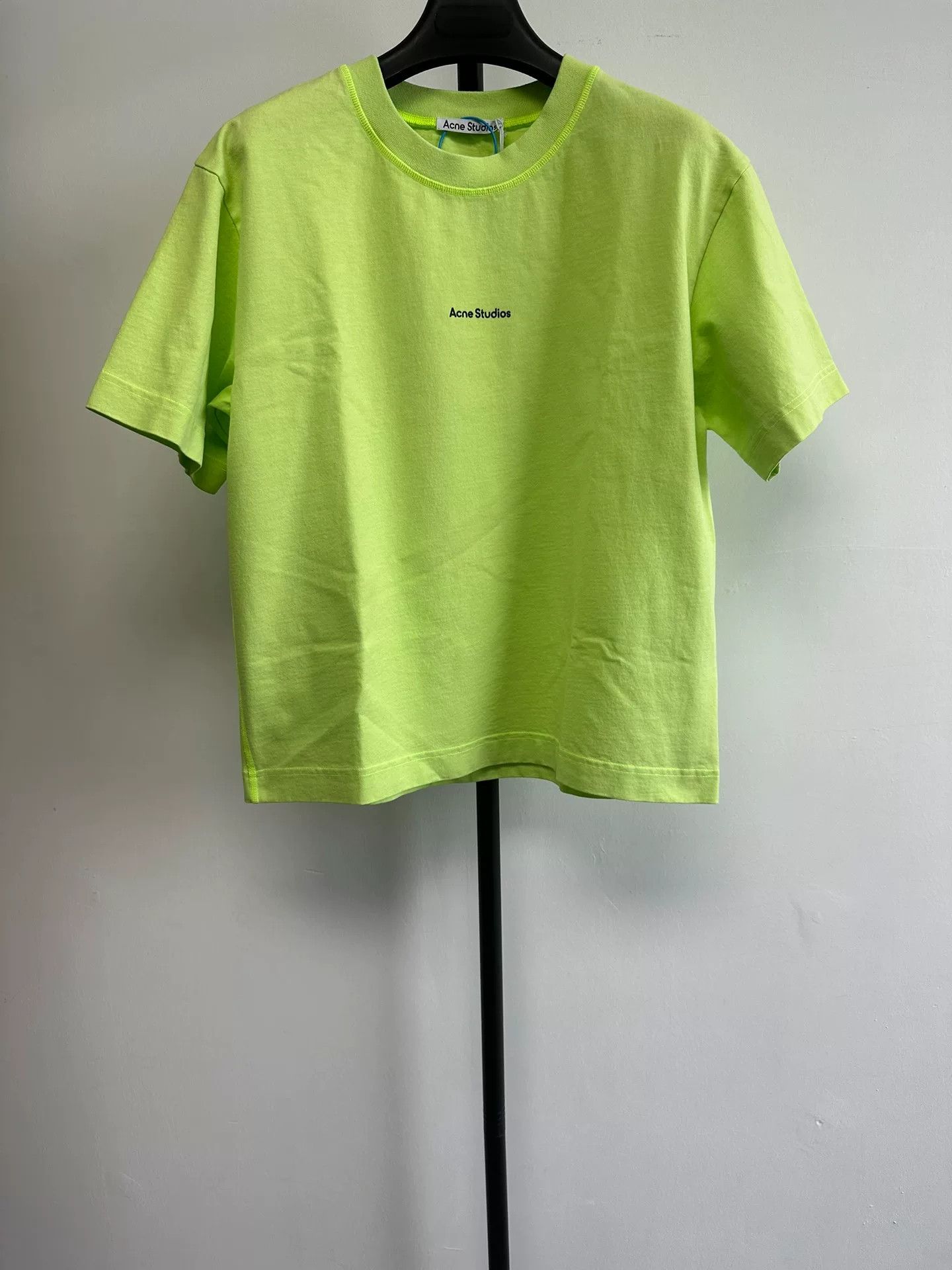 Acne Studios Acne Studios Logo Print T-Shirt XS Size XS / US 0-2 / IT 36-38 - 2 Thumbnail