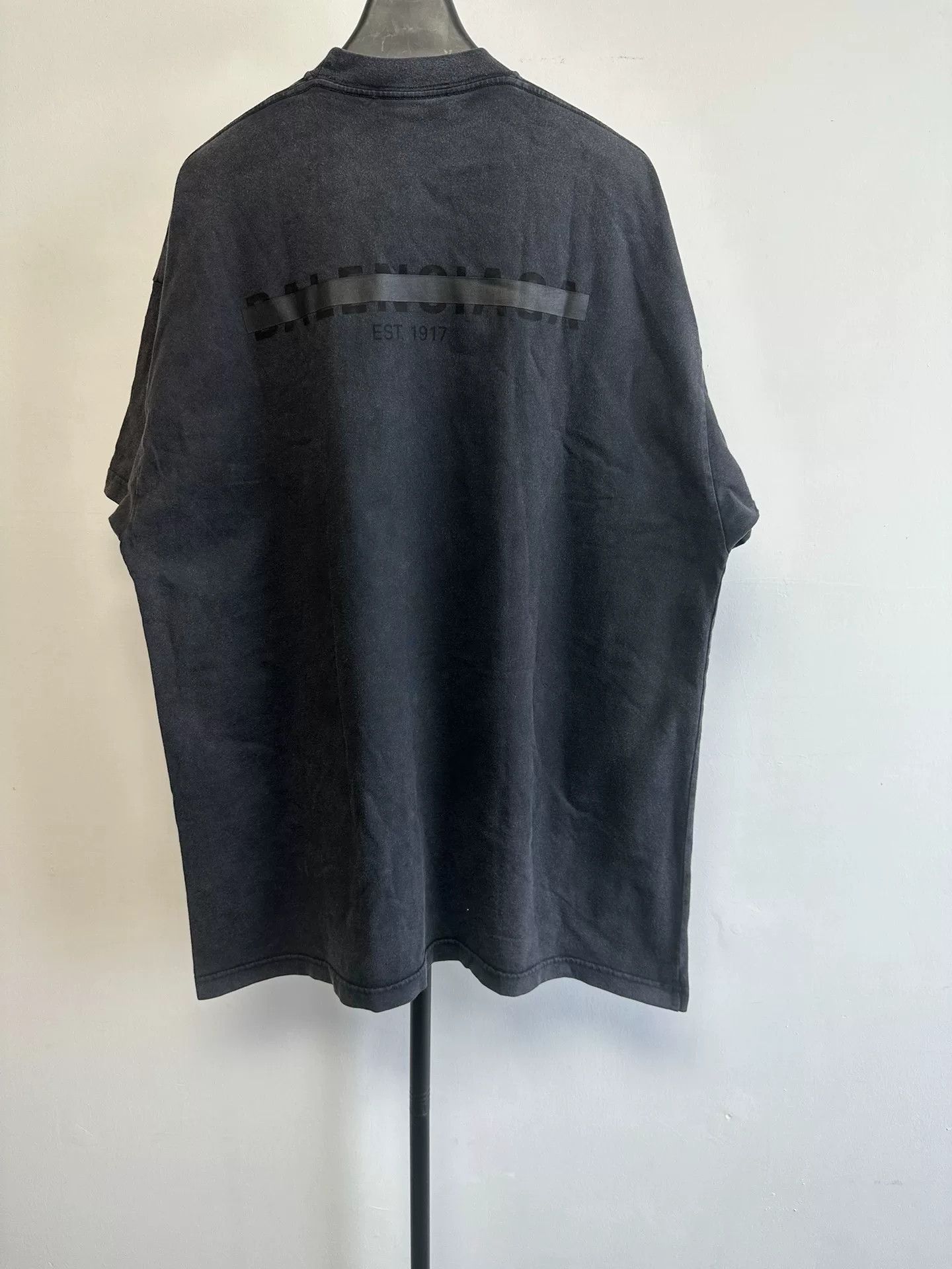 Balenciaga Balenciaga Strikethrough Logo T-Shirt Size 1 Size US S / EU 44-46 / 1 - 3 Thumbnail