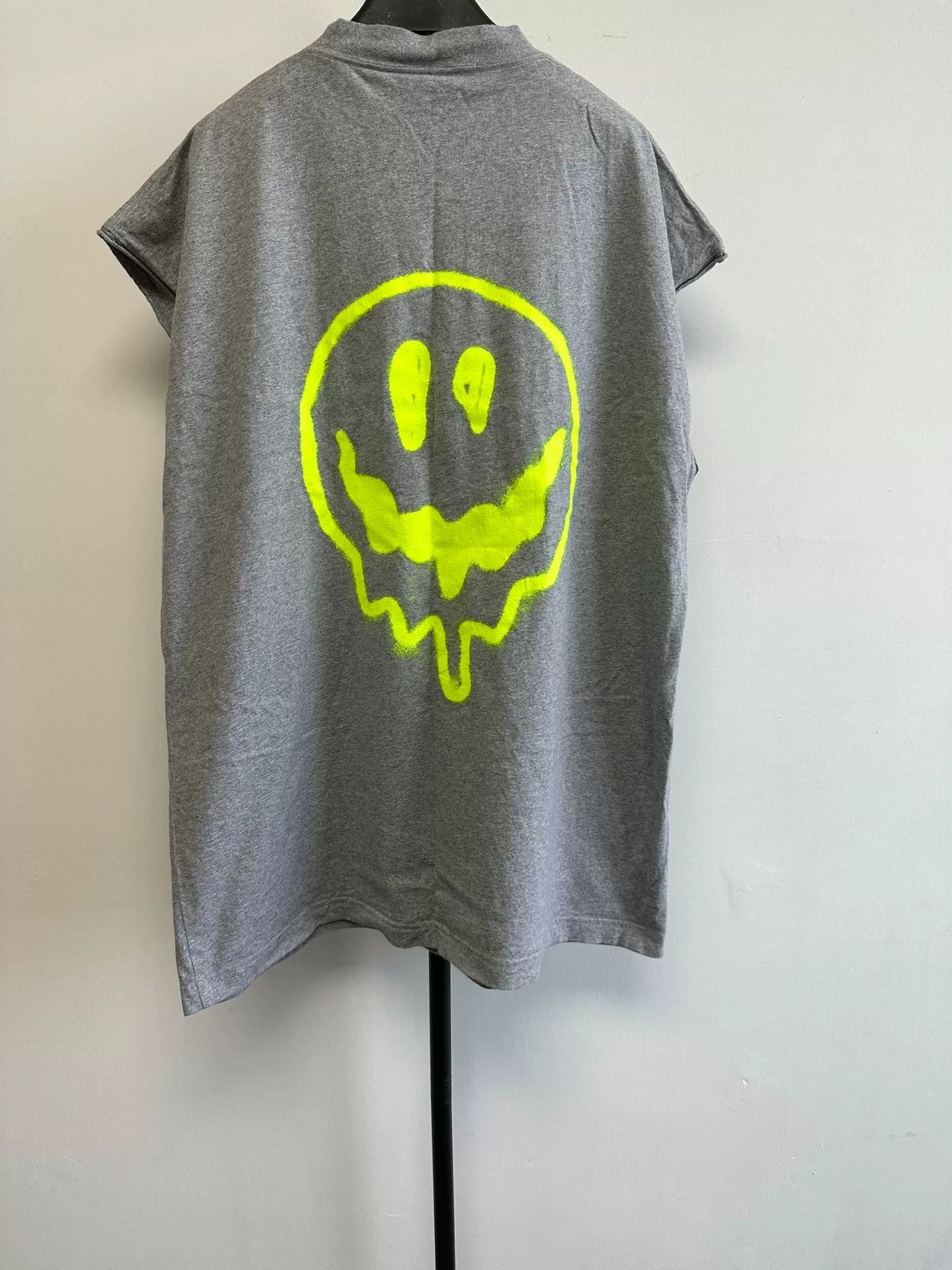 Balenciaga Balenciaga Alien Graphic Sleeveless T-Shirt Size 2 Size US M / EU 48-50 / 2 - 3 Thumbnail