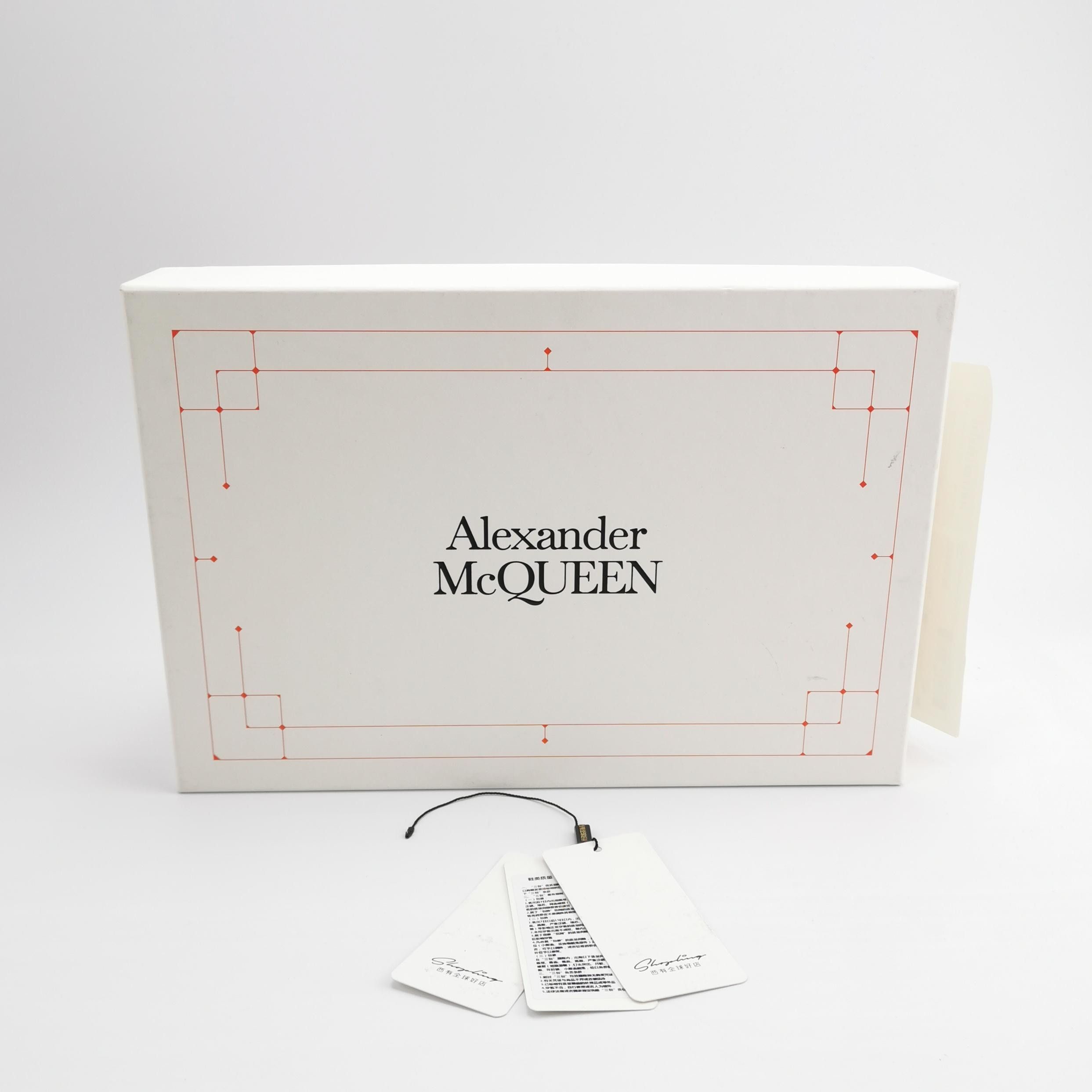 Alexander McQueen Alexander McQueen Women 7 Lowtop Sneakers Size US 7 / IT 37 - 6 Thumbnail