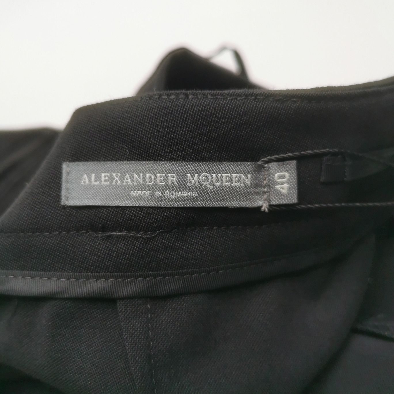 Alexander McQueen Alexander McQueen Women 26 Pants Size 26" / US 2 / IT 38 - 3 Thumbnail