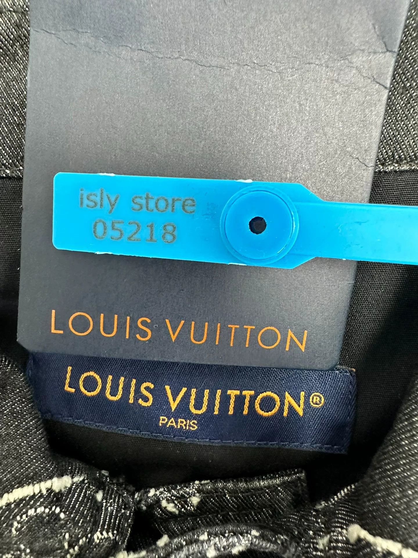 Louis Vuitton Louis Vuitton Monogram Denim Short Sleeve Shirt L Size US L / EU 52-54 / 3 - 5 Thumbnail