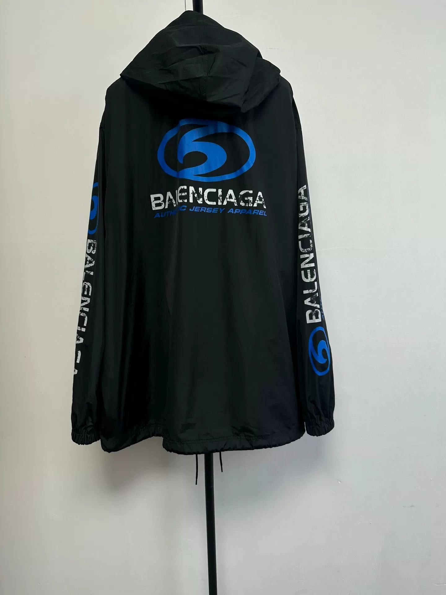 Balenciaga Balenciaga Authentic Jersey Logo Light Jacket Size S Size US S / EU 44-46 / 1 - 3 Thumbnail