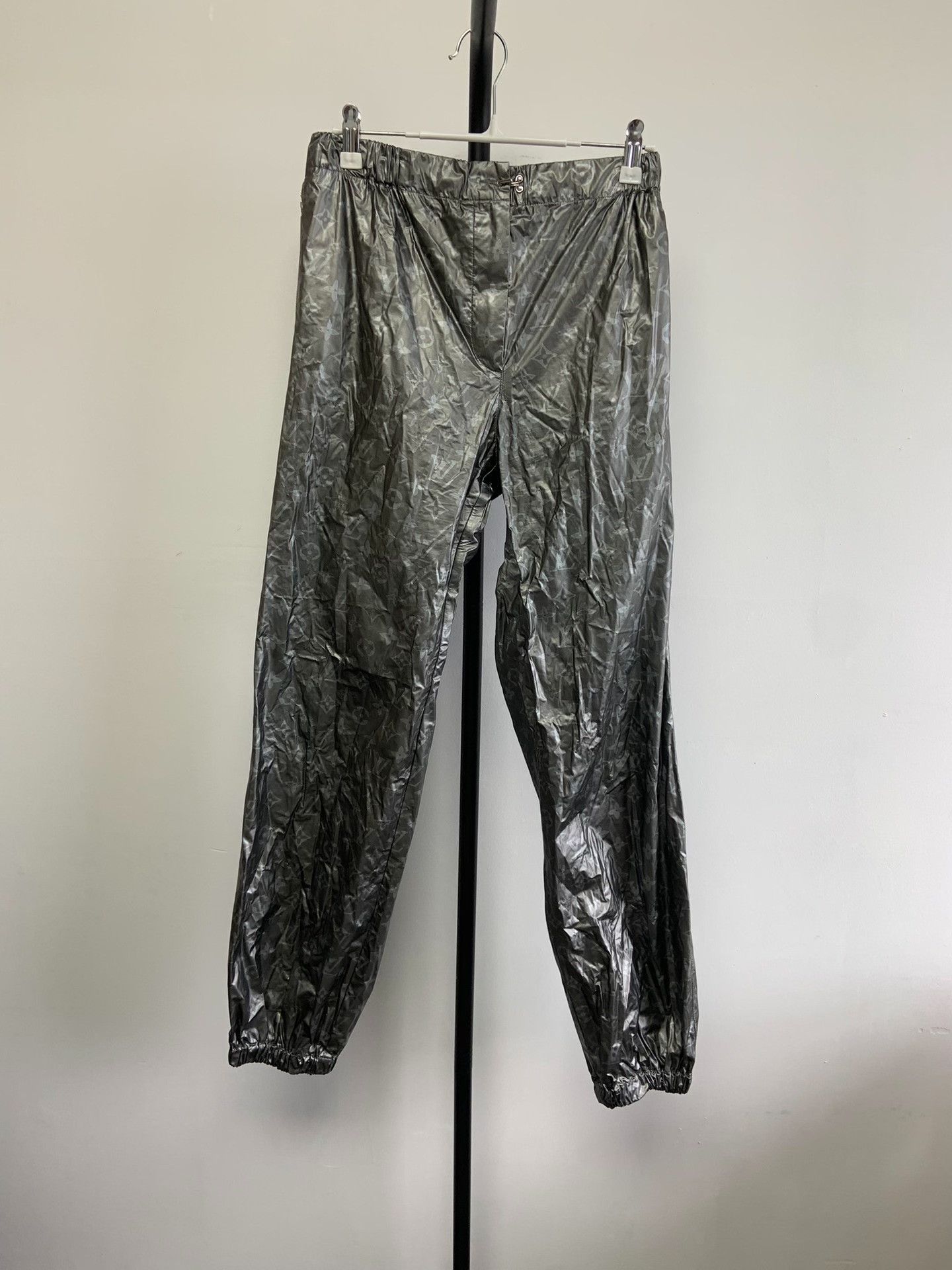 Louis Vuitton Louis Vuitton Monogram Metallic Joggers 36 Size 26" / US 2 / IT 38 - 2 Thumbnail