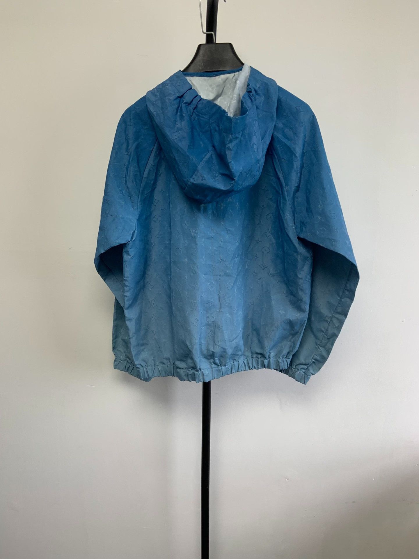 Louis Vuitton Louis Vuitton Clouds Monogram Hooded Jacket 44 Size US S / EU 44-46 / 1 - 3 Thumbnail