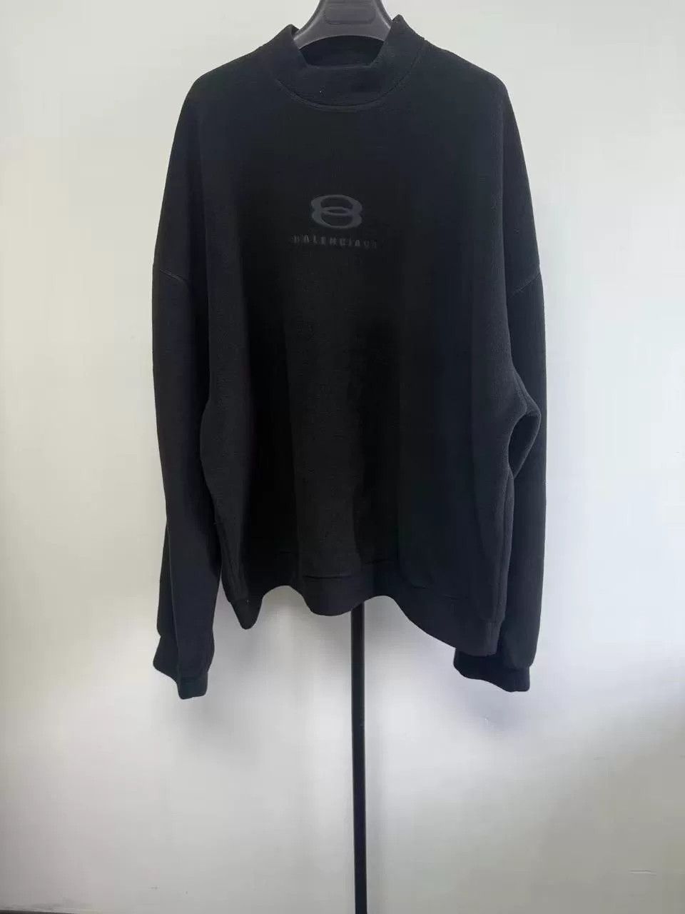 Balenciaga Balenciaga Embroidered 8 Logo Sweatshirt Size XS Size US XS / EU 42 / 0 - 2 Thumbnail