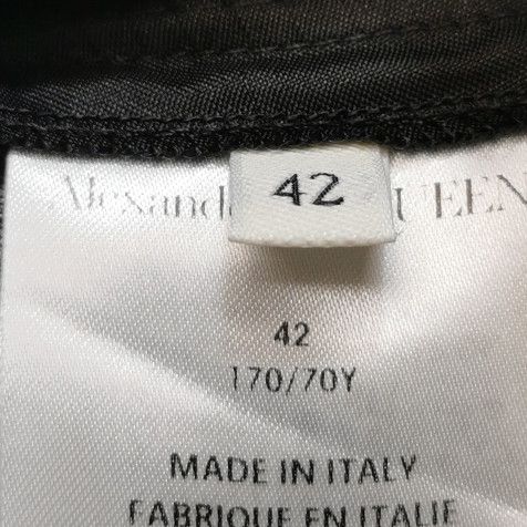 Alexander McQueen Alexander McQueen Women 28 Shorts Size 28" / US 6 / IT 42 - 7 Thumbnail