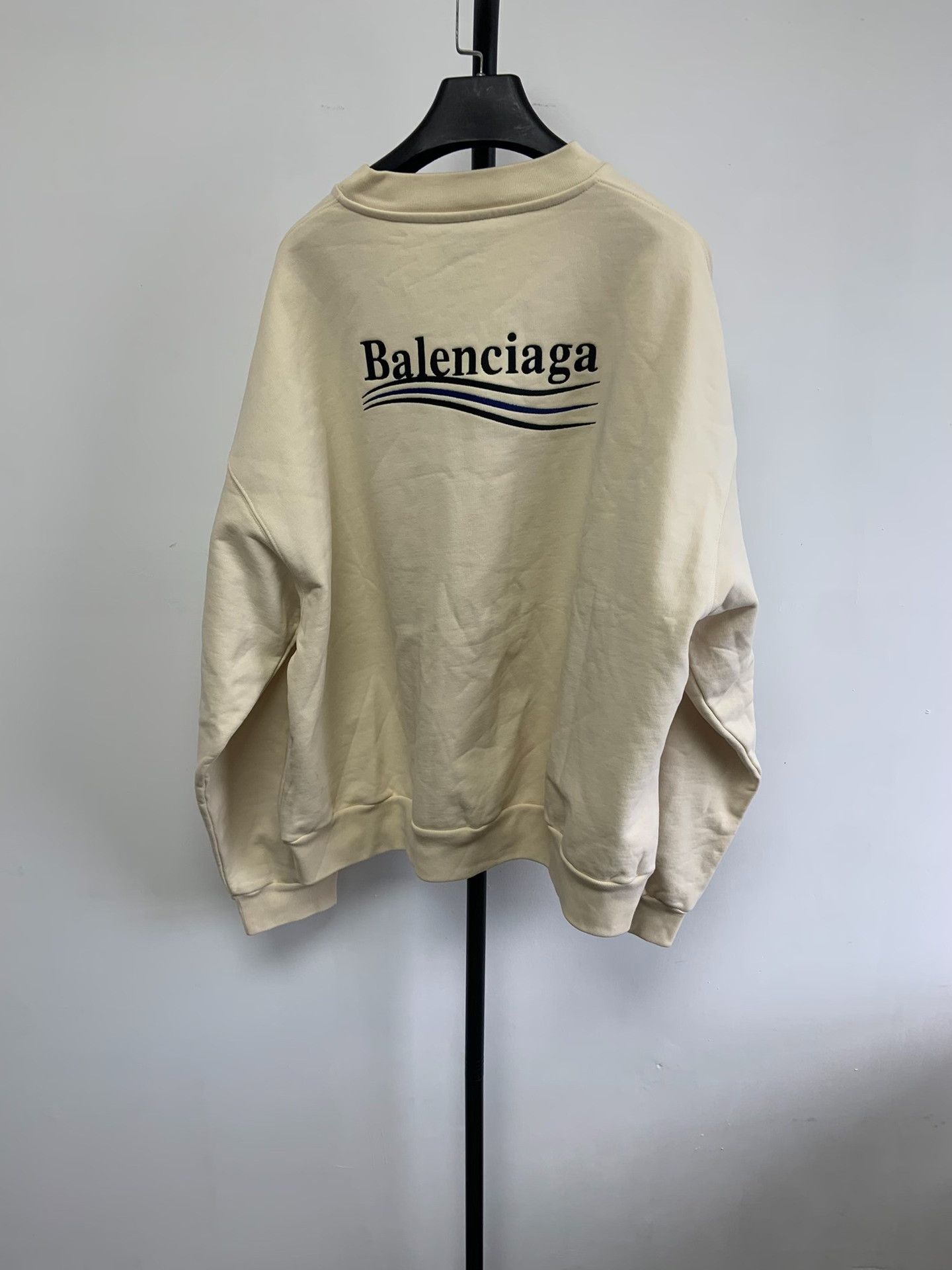 Balenciaga Balenciaga Beige Campaign Logo Sweatshirt L Size L / US 10 / IT 46 - 3 Thumbnail