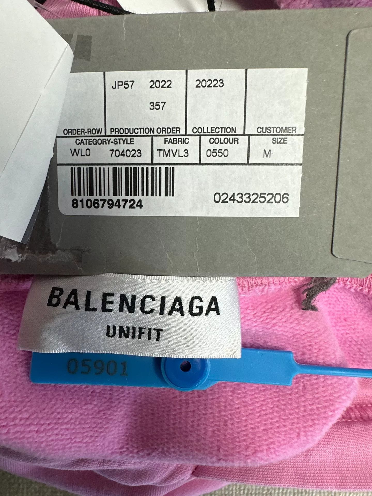 Balenciaga Balenciaga Embroidered Crest Hoodie Pink Size M Size US M / EU 48-50 / 2 - 5 Thumbnail