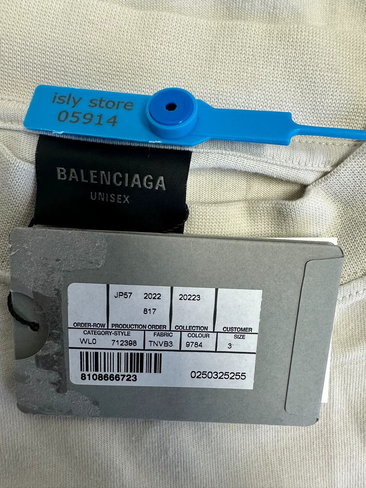 Balenciaga Balenciaga Apple Be Different T-Shirt Size 3 Size US L / EU 52-54 / 3 - 5 Thumbnail