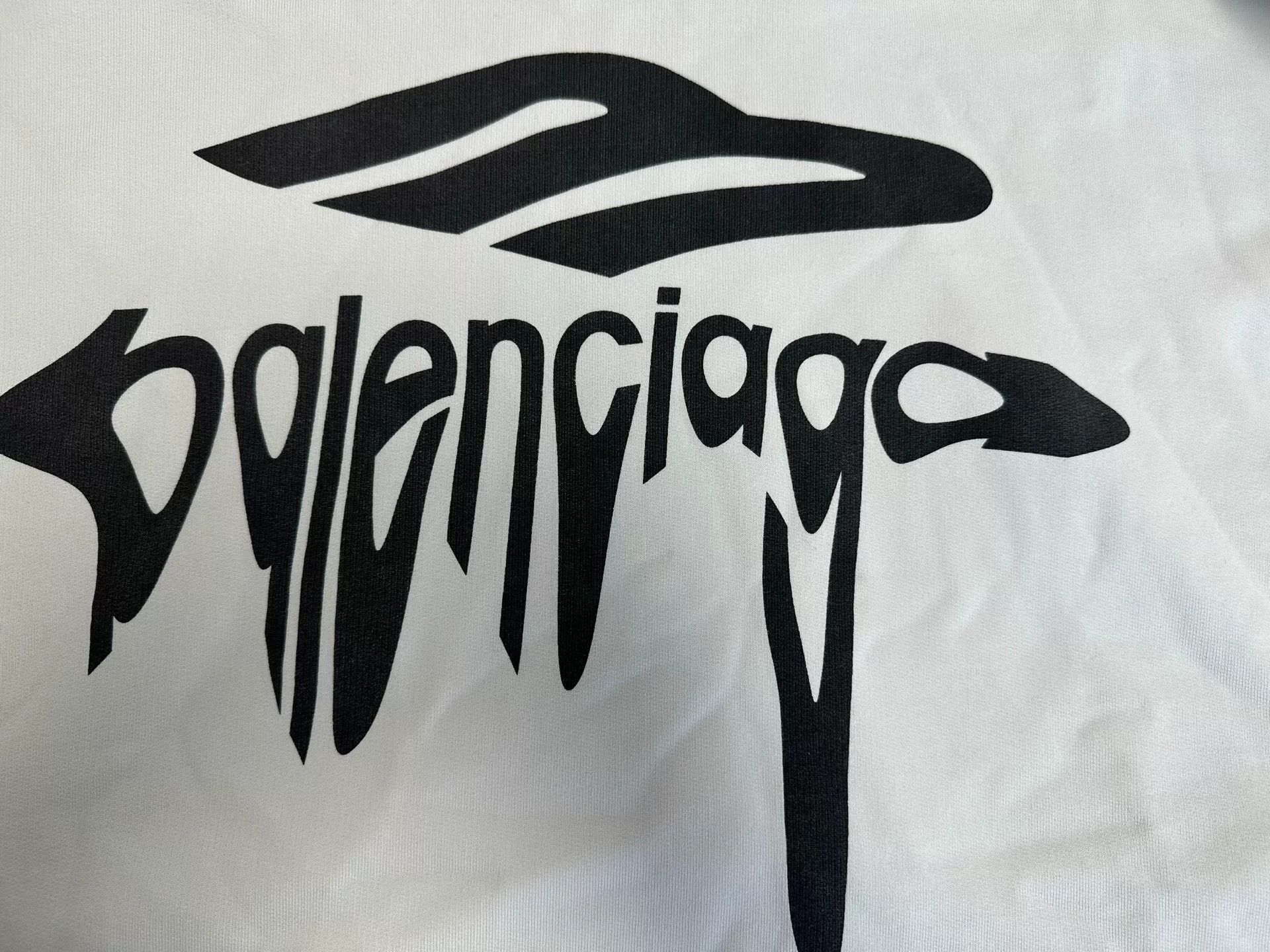Balenciaga Balenciaga Dripping Logo Hoodie XXS Size US XXS / EU 40 - 4 Thumbnail