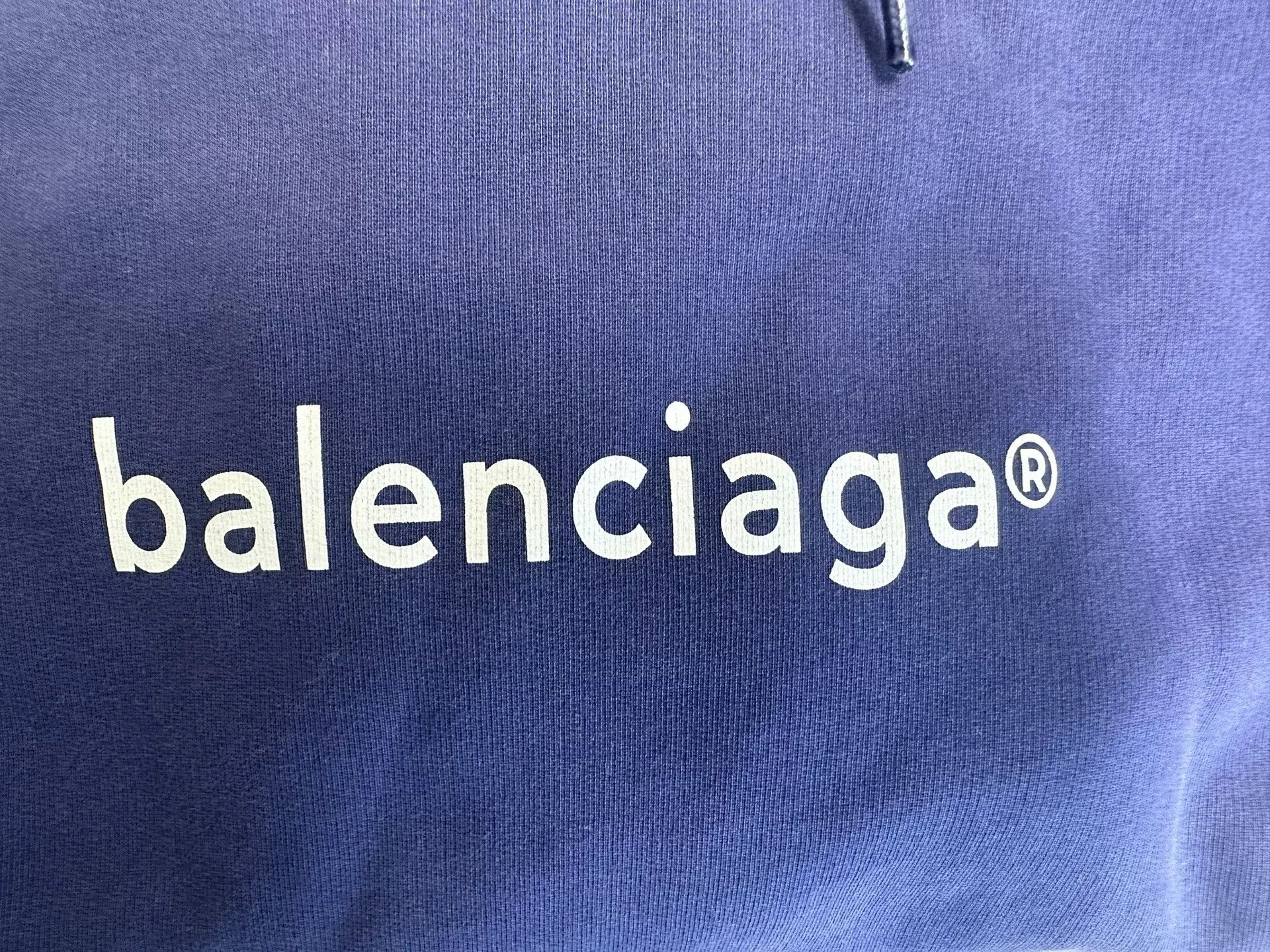 Balenciaga Balenciaga Logo Hoodie Size XL Size US XL / EU 56 / 4 - 4 Thumbnail
