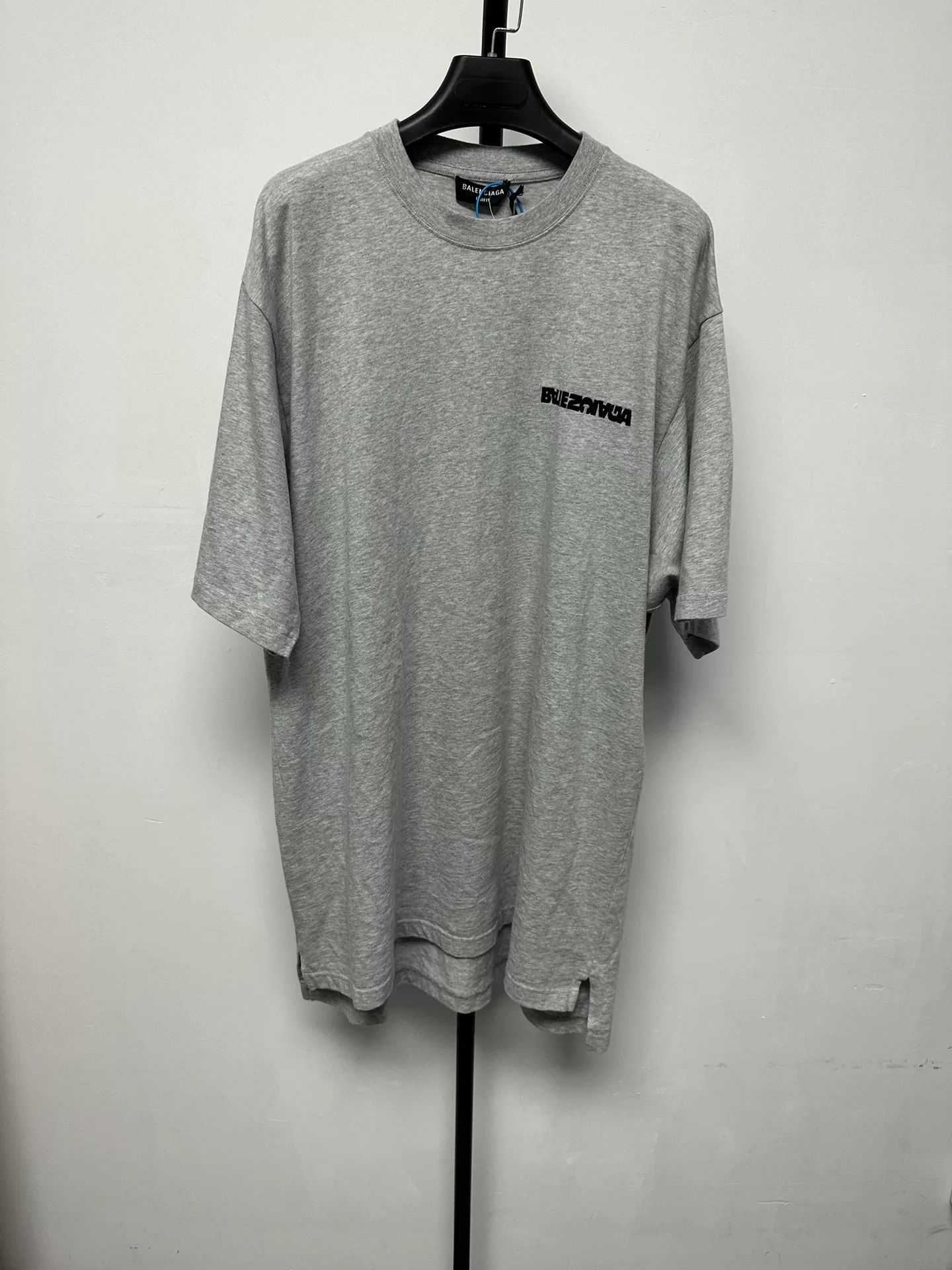 Balenciaga Balenciaga Mirror Logo Unifit T-Shirt Size 3 Size US L / EU 52-54 / 3 - 2 Thumbnail