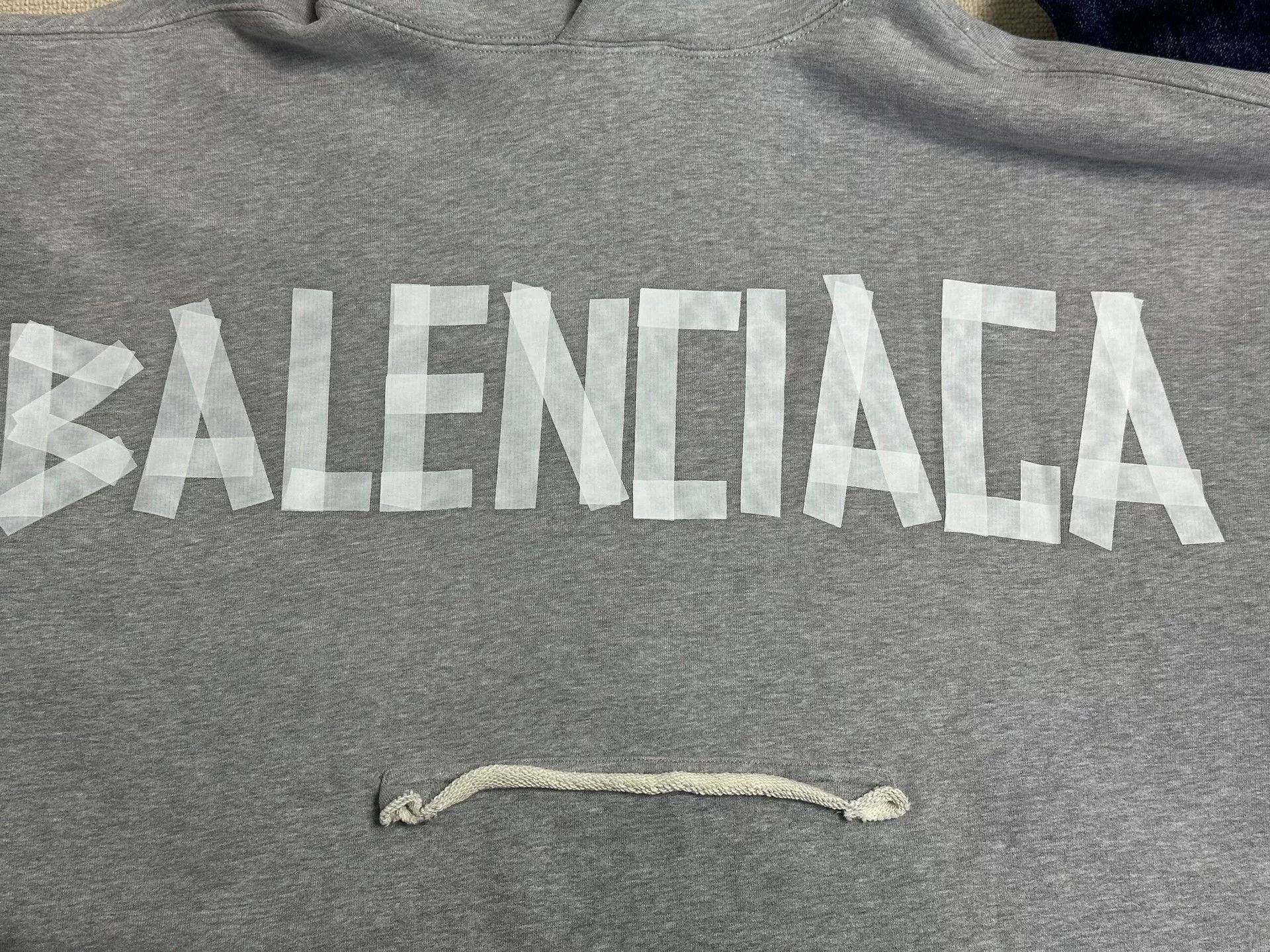 Balenciaga Balenciaga Tape Logo Hoodie Size S Size US S / EU 44-46 / 1 - 4 Thumbnail