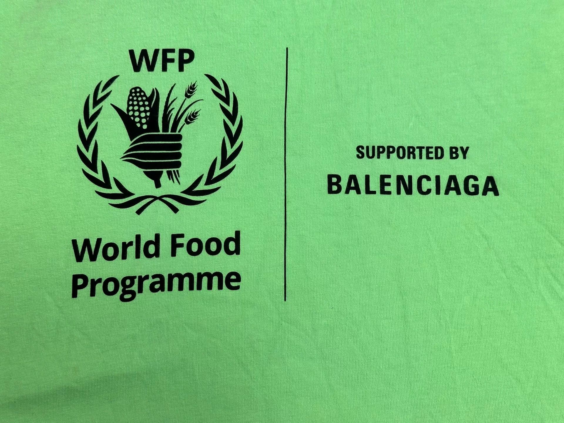 Balenciaga Balenciaga WFP Neon Green T-Shirt Size M Size US M / EU 48-50 / 2 - 4 Thumbnail