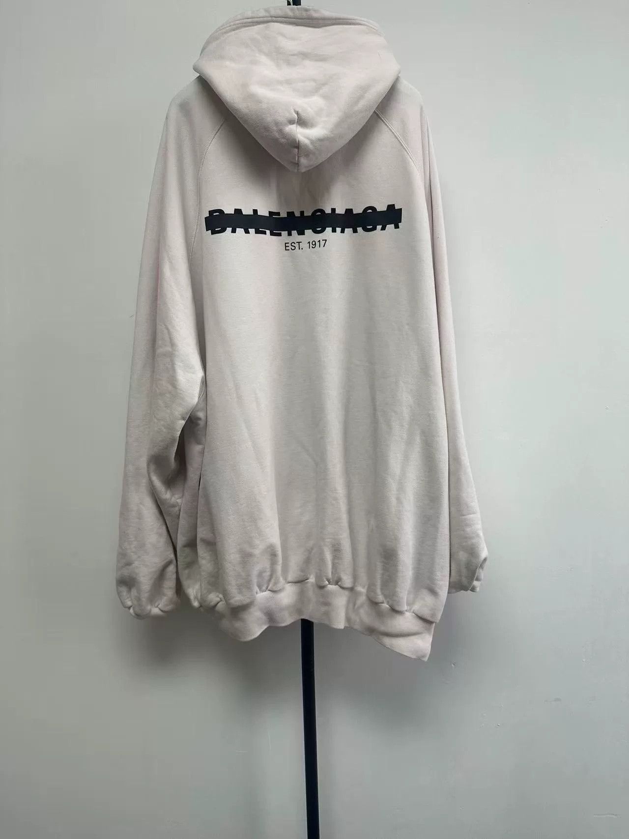 Balenciaga Balenciaga Strike-Through Logo Hoodie Size 2 Size US M / EU 48-50 / 2 - 3 Thumbnail