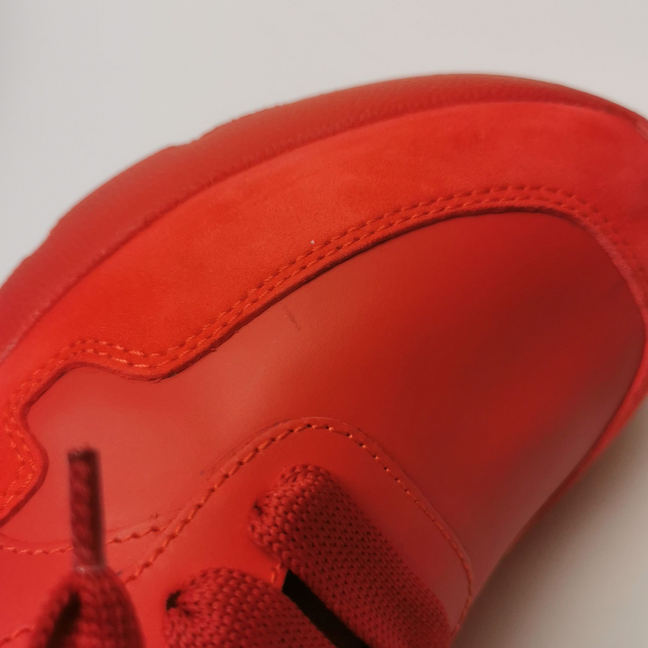 Alexander McQueen Alexander McQueen Women 5 Lowtop Sneakers Size US 5 / IT 35 - 7 Thumbnail