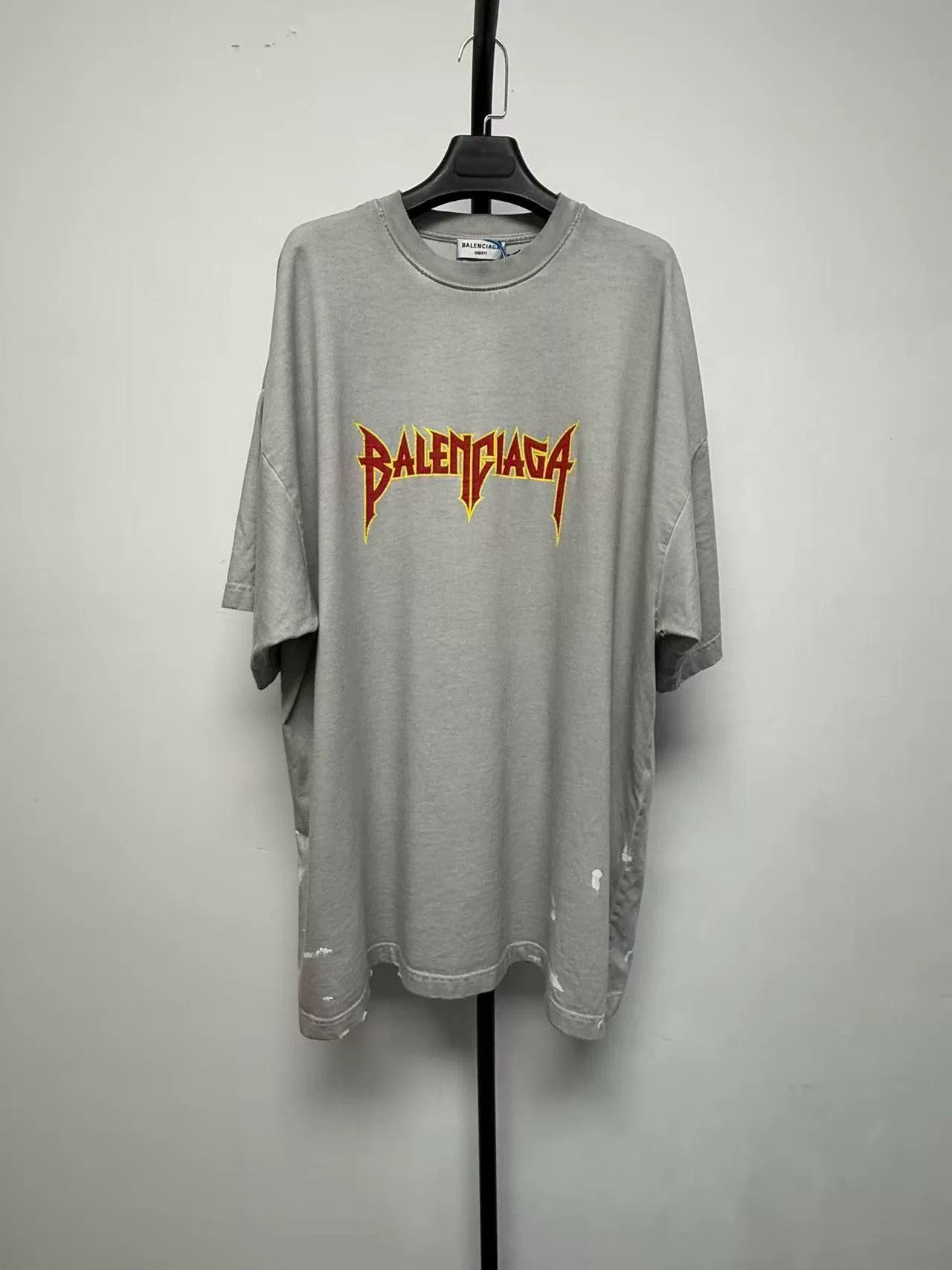 Balenciaga Balenciaga Metal Logo Distressed T-Shirt Size 3 Size US L / EU 52-54 / 3 - 2 Thumbnail